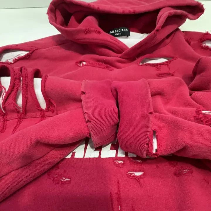 Balenciaga Balenciaga Balenciaga Red Distressed Classic Hoodie -2507 Size US XS / EU 42 / 0 - 7 Thumbnail