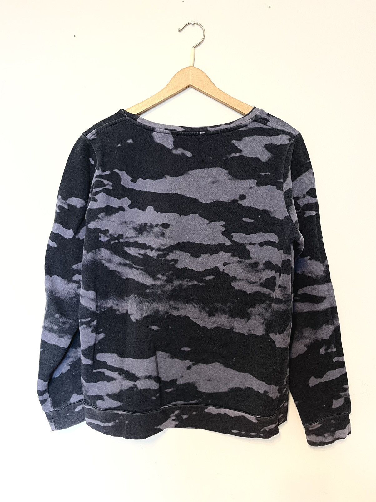 A.P.C. × Japanese Brand Blue APC sweater water/wave camo Size US S / EU 44-46 / 1 - 4 Thumbnail