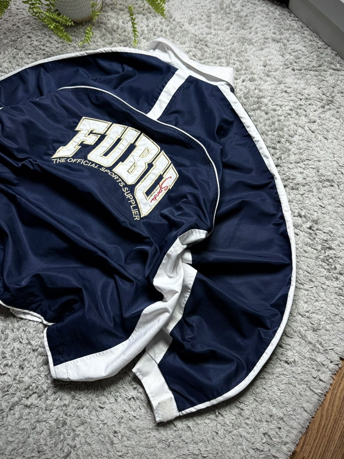 Fubu 90s Fubu Rare Jacket Vintage Big Logo Skate Streetwear Y2K Size US L / EU 52-54 / 3 - 3 Thumbnail