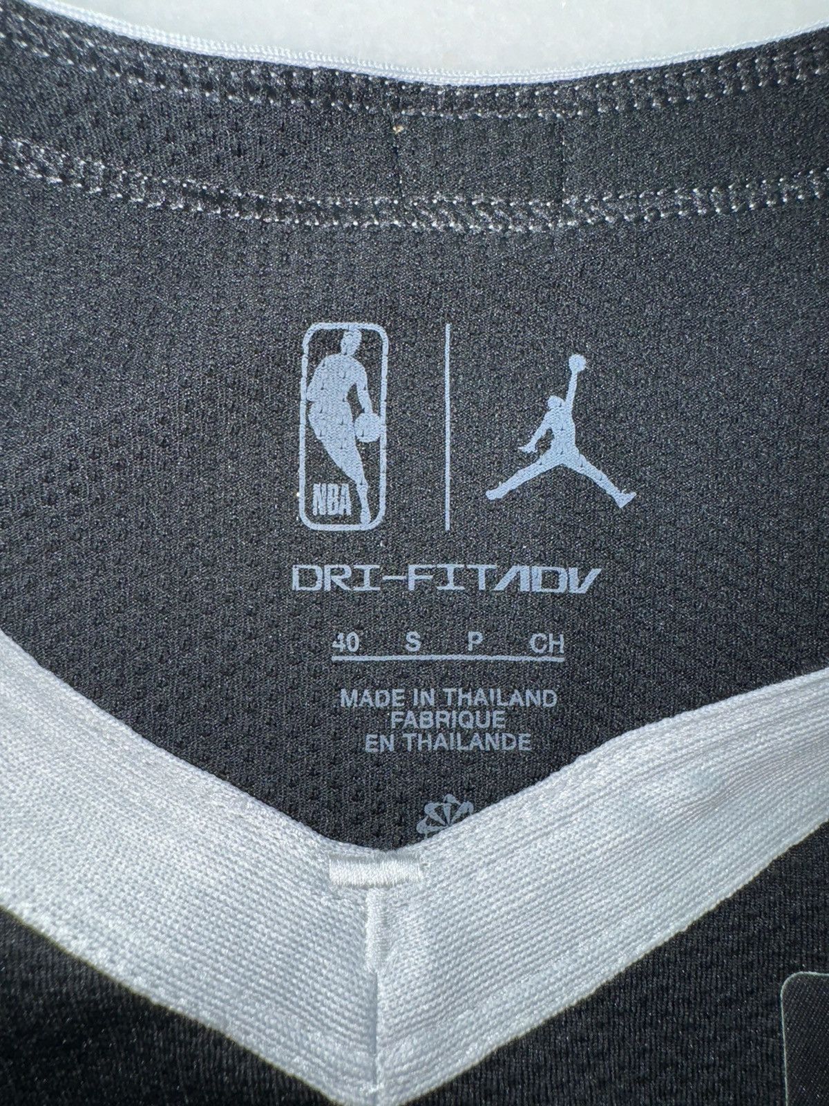 NBA × Nike Nike Victor Wembanyama Statement Authentic Jersey Rookie 40 Size US S / EU 44-46 / 1 - 5 Thumbnail