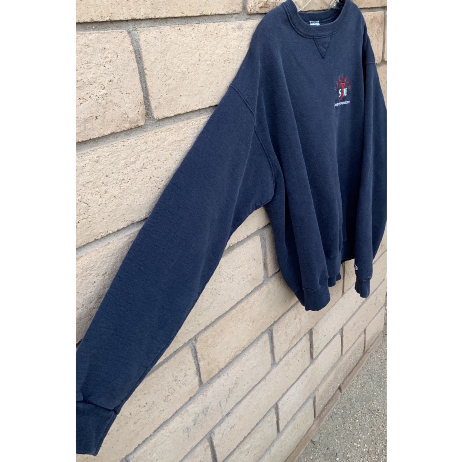 Champion VINTAGE? (No vintage indicator in title) Sorry. Size US XXL / EU 58 / 5 - 6 Thumbnail