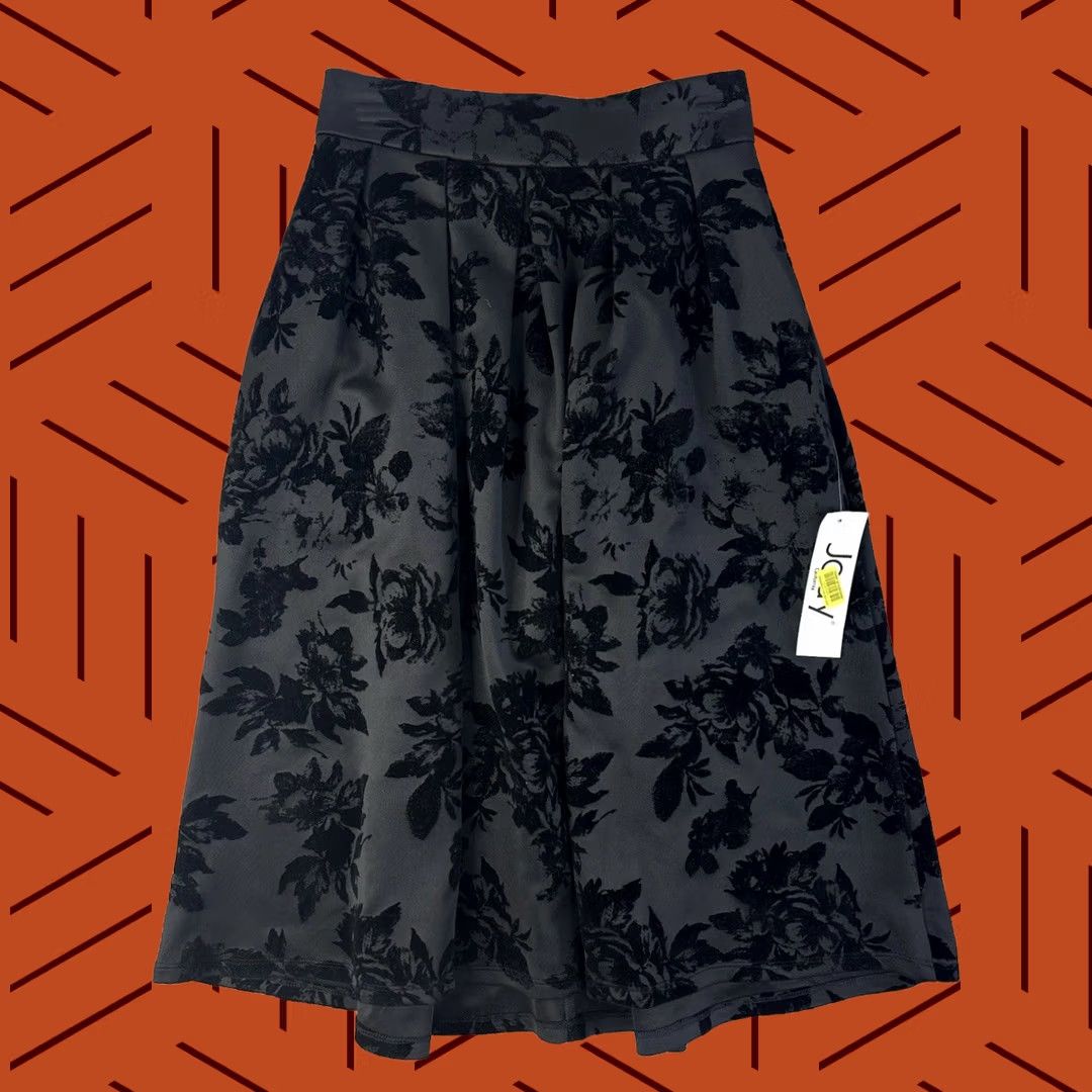 Velvet VINTAGE Jody Of California Black Velvet Floral Burnout Ruffle Skirt Women’s Medium A-Line Long Skirt M Velv et? Size 32" / US 10 / IT 46 - 1 Thumbnail