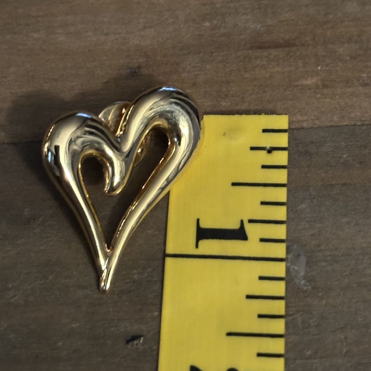 Vintage Vintage gold tone open heart tac pin Size ONE SIZE - 3 Thumbnail