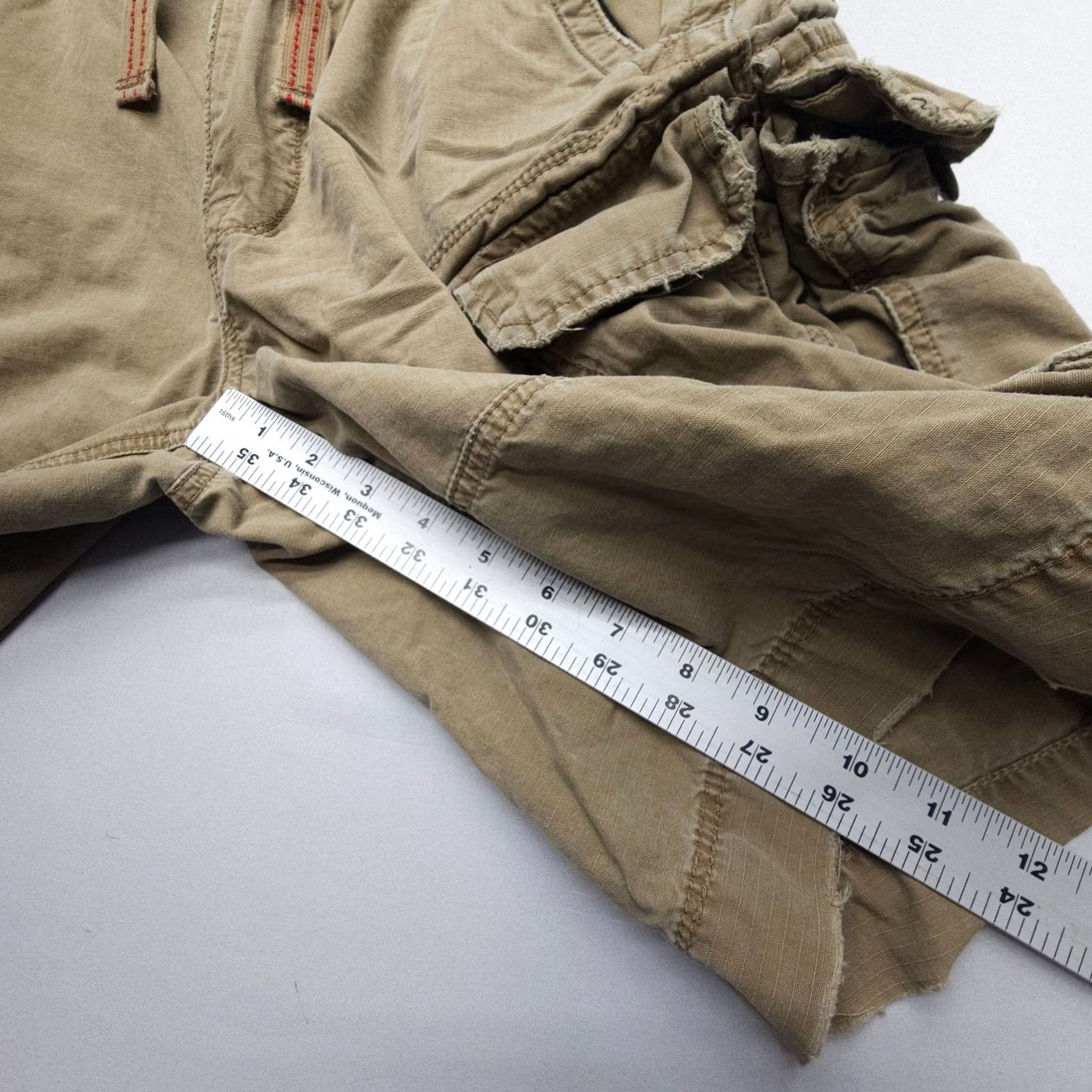 American Eagle Outfitters American Eagle Outfitters Cargo Shorts Mens 30 Tan Army Y2K 2000's Fatigues Cargo Pocket Pockets Canvas Cotton Brown Mid Rise Regular Fit Vintage: No Size US 30 / EU 46 - 7 Thumbnail