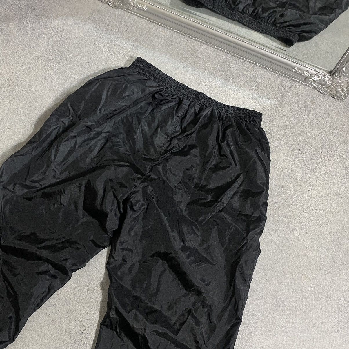 Nike Vintage Nike Track Pants Size US 34 / EU 50 - 13 Thumbnail