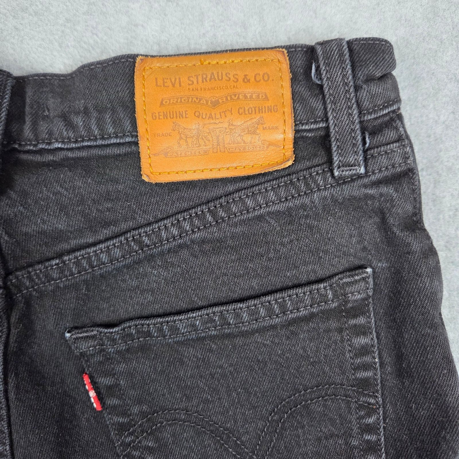 Levi's Levi's Premium 26 Black Ribcage Shorts Button Fly Cut Offs Size 26" / US 2 / IT 38 - 5 Thumbnail