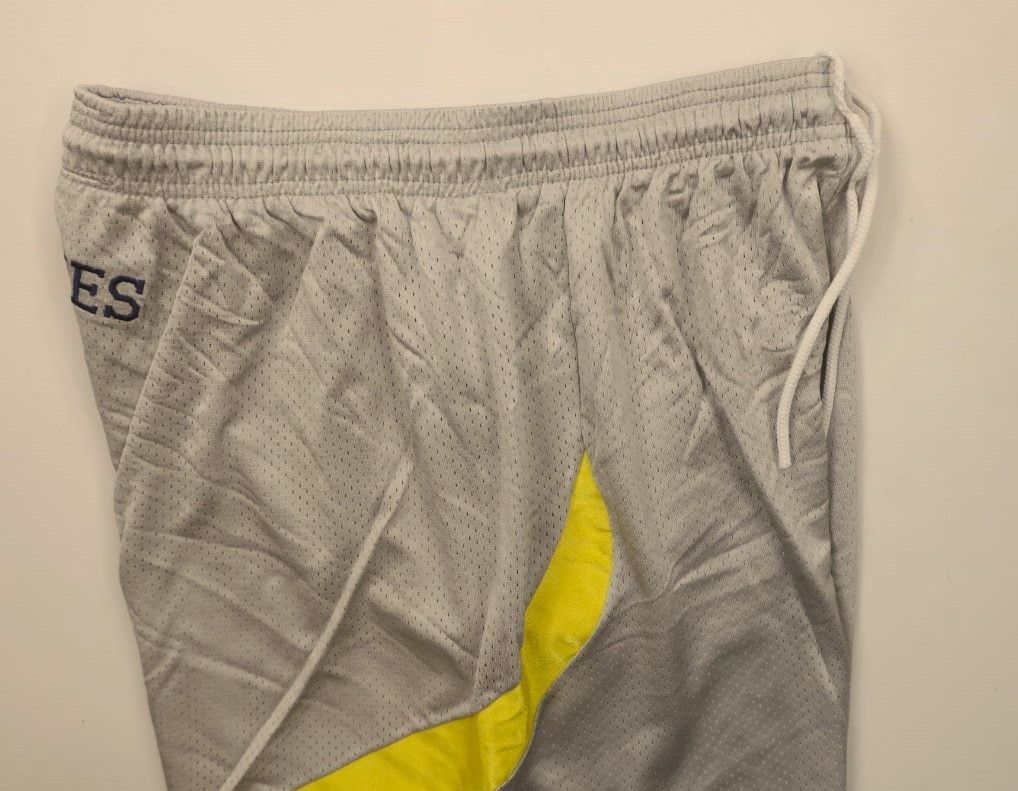 Adidas × Vintage Vintage Adidas University of Michigan Football Shorts USA Size US 36 / EU 52 - 7 Thumbnail