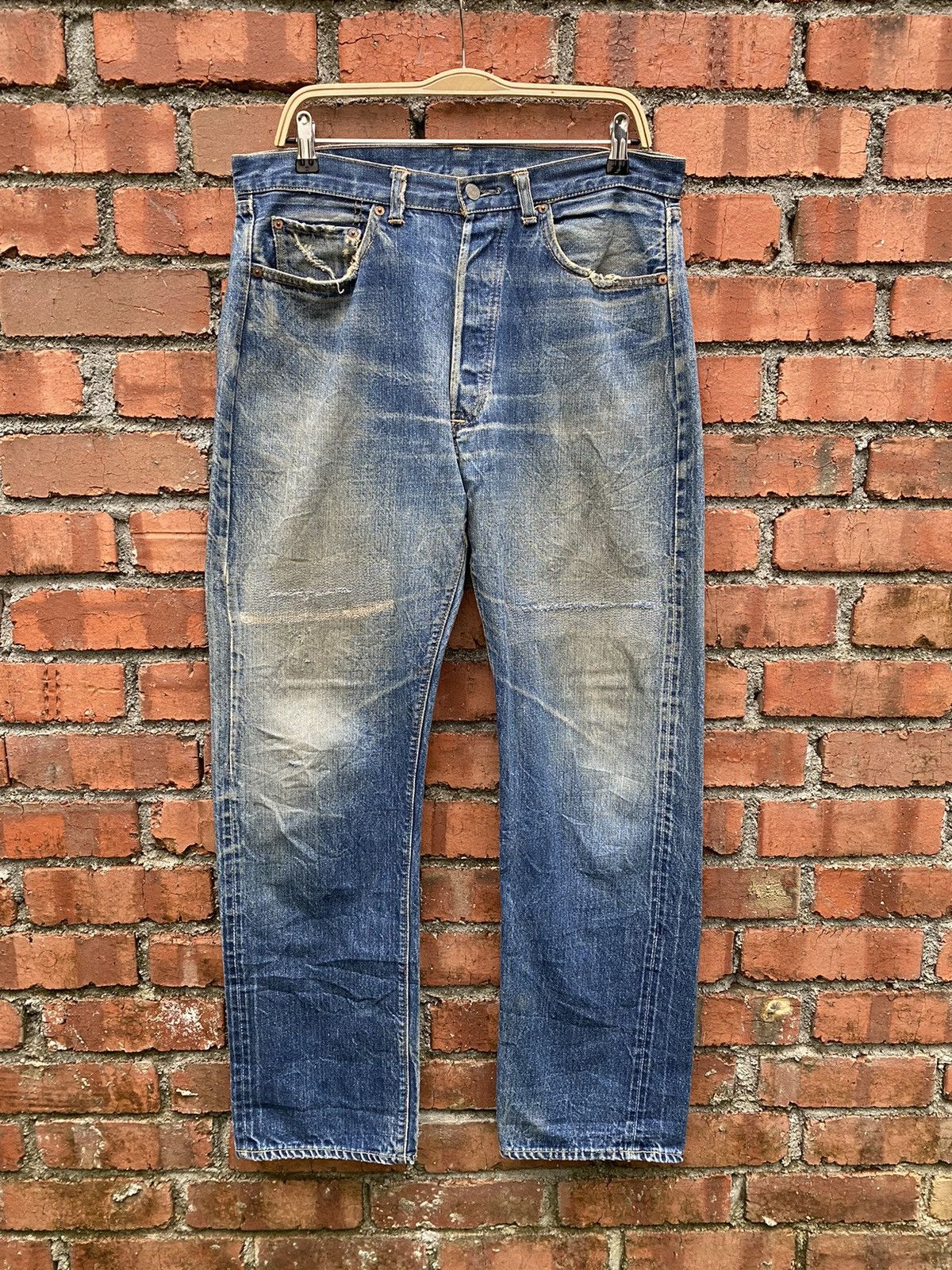 Levi's × Levi's Vintage Clothing × Vintage W35x32 vintage 60s levi's 501 repaired redline denime Size US 35 - 1 Thumbnail