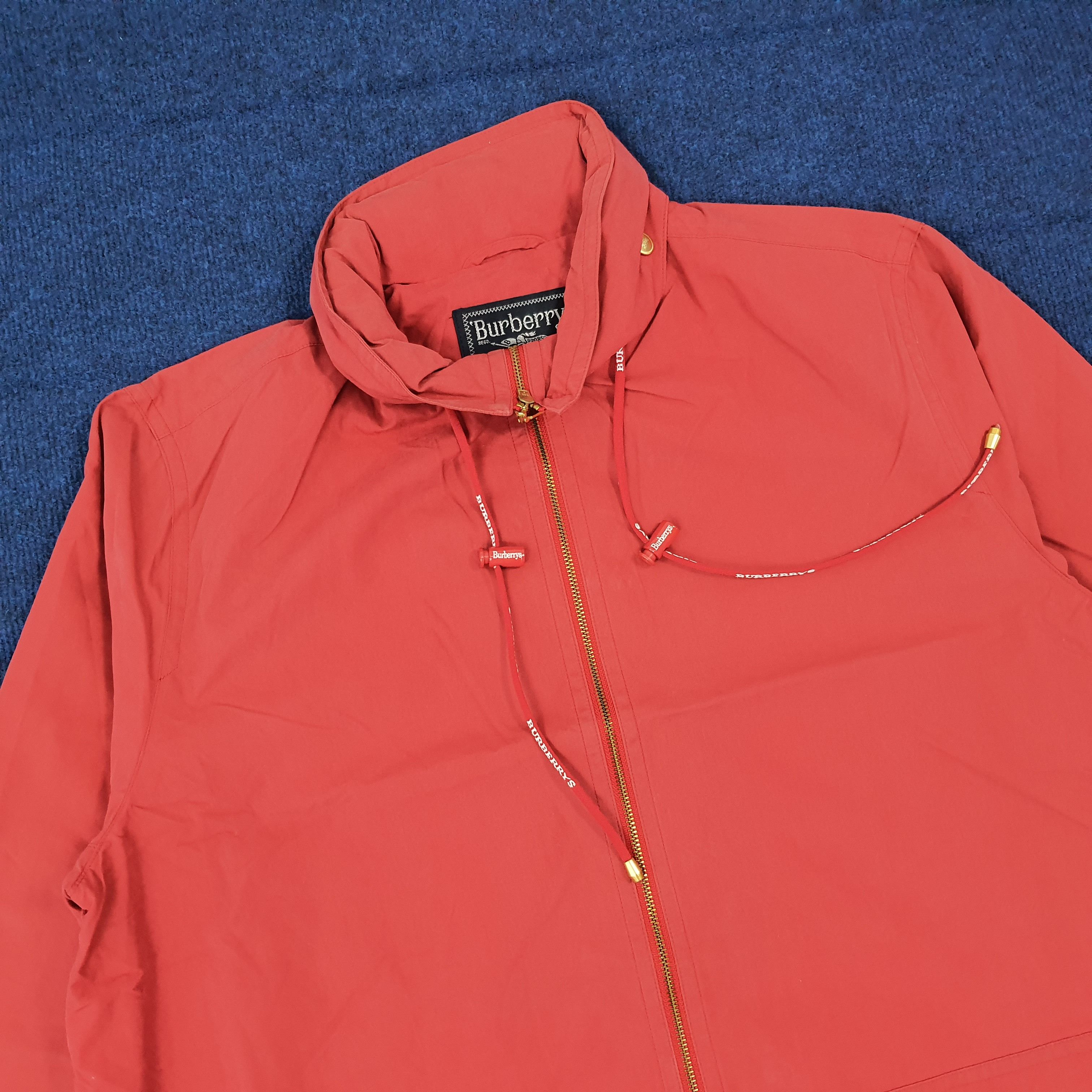 Burberry Vintage Burberrys' Lightweight Red Anorak Retro C274N5 Size US L / EU 52-54 / 3 - 4 Thumbnail