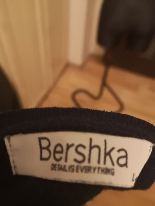 Bershka bershka Size US L / EU 52-54 / 3 - 3 Thumbnail