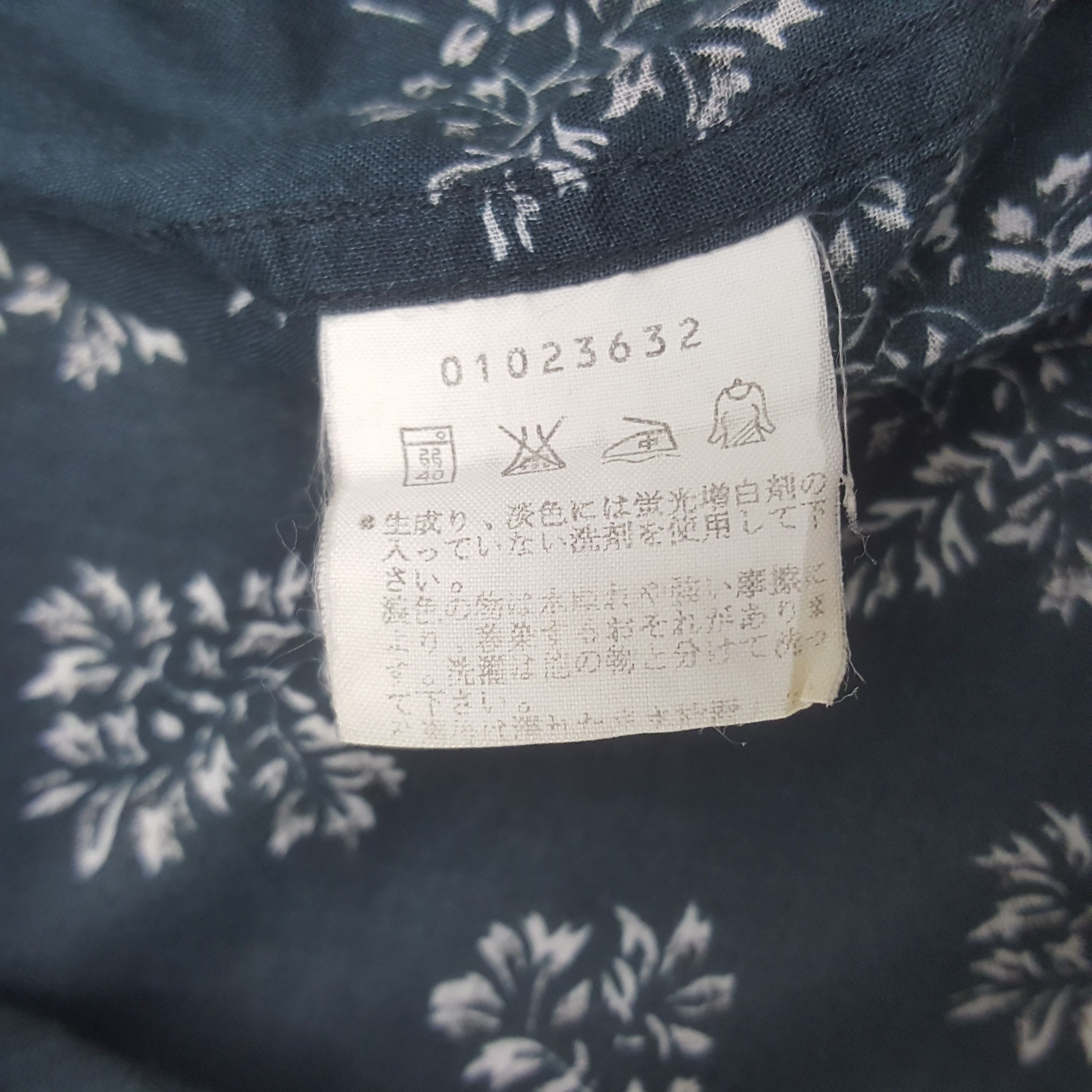 agnes b. Vintage Agnes b Classic Button Up Shirt Size US M / EU 48-50 / 2 - 7 Thumbnail