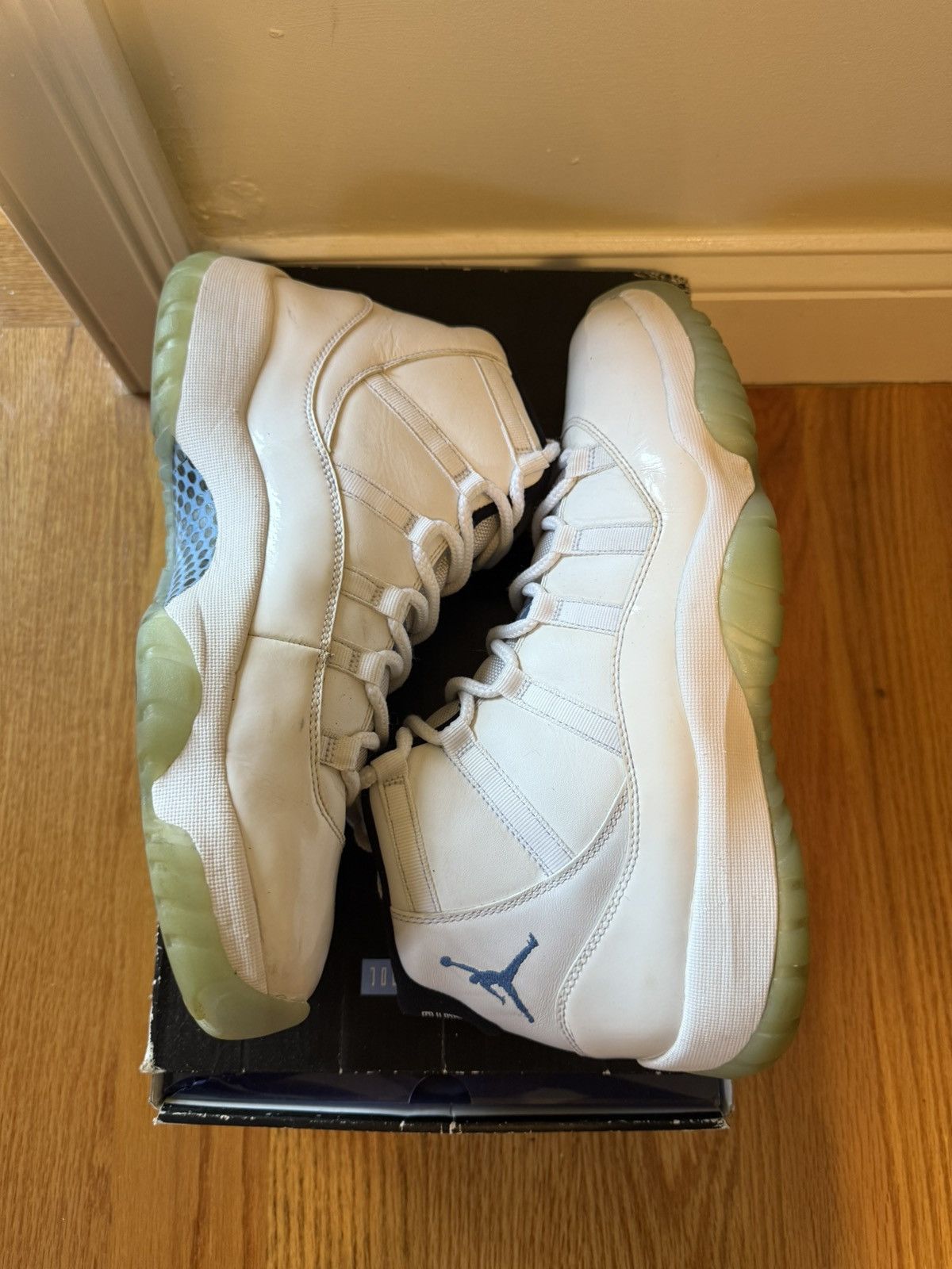 Jordan Brand Air Jordan 11 Legend Blue 2014 Release Size US 12 / EU 45 - 4 Thumbnail