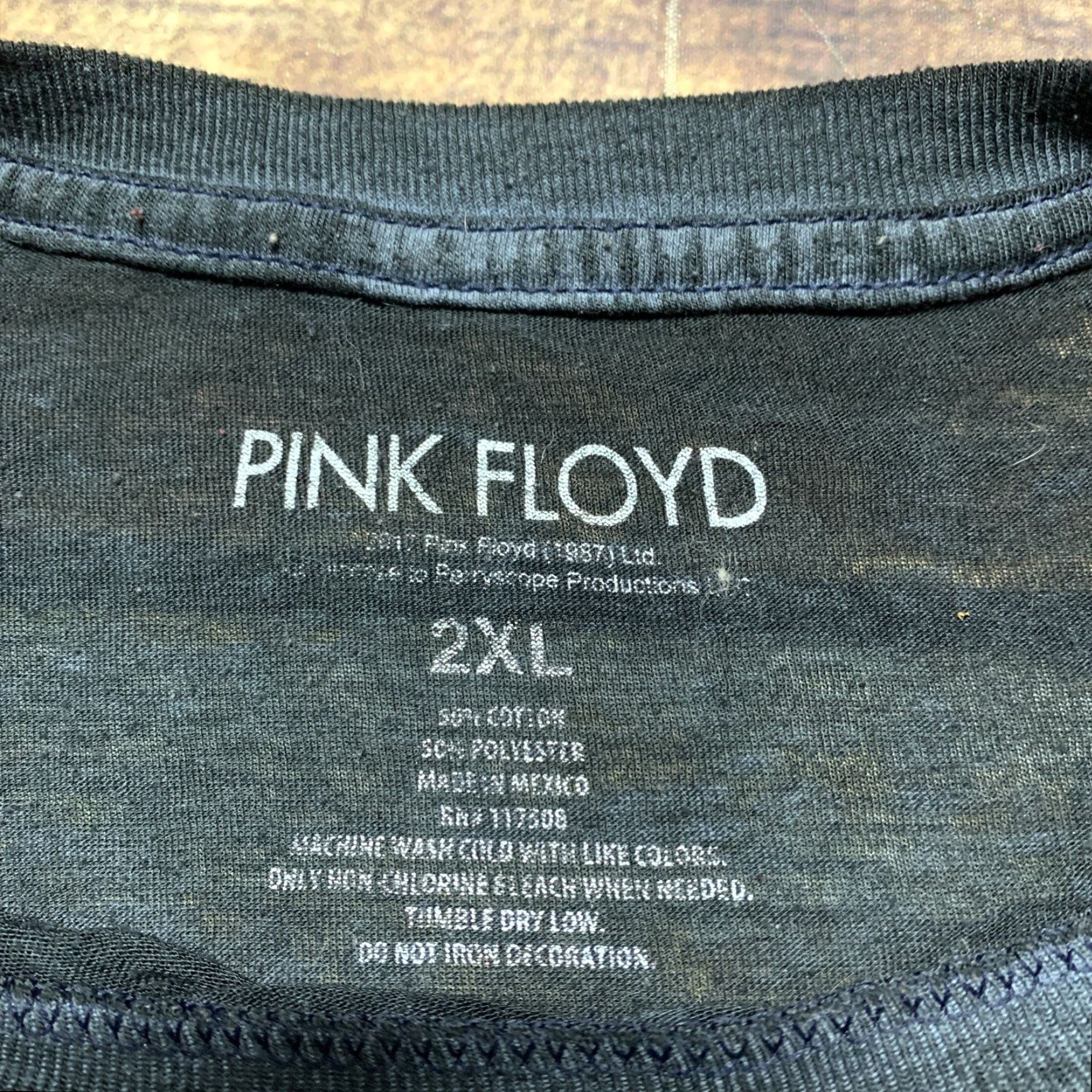 Vintage Pink Floyd T-Shirt Mens Dark Side Of The Moon Graphic 2017 2XL Black Crew Neck Short Sleeve Cotton Blend Logo 1987 Vintage: No Size US XXL / EU 58 / 5 - 3 Thumbnail
