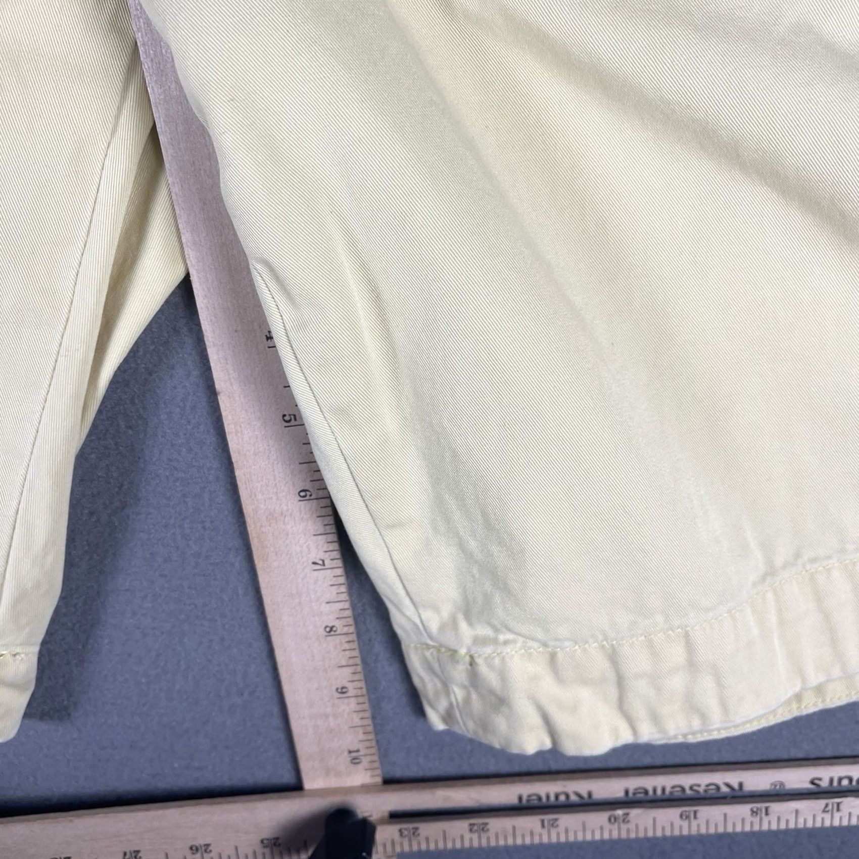 Polo Ralph Lauren Polo Ralph Lauren Shorts Mens 38 Yellow Cotton Drawstring Zipper Classic Fit Casual Vintage No Size US M / EU 48-50 / 2 - 8 Thumbnail