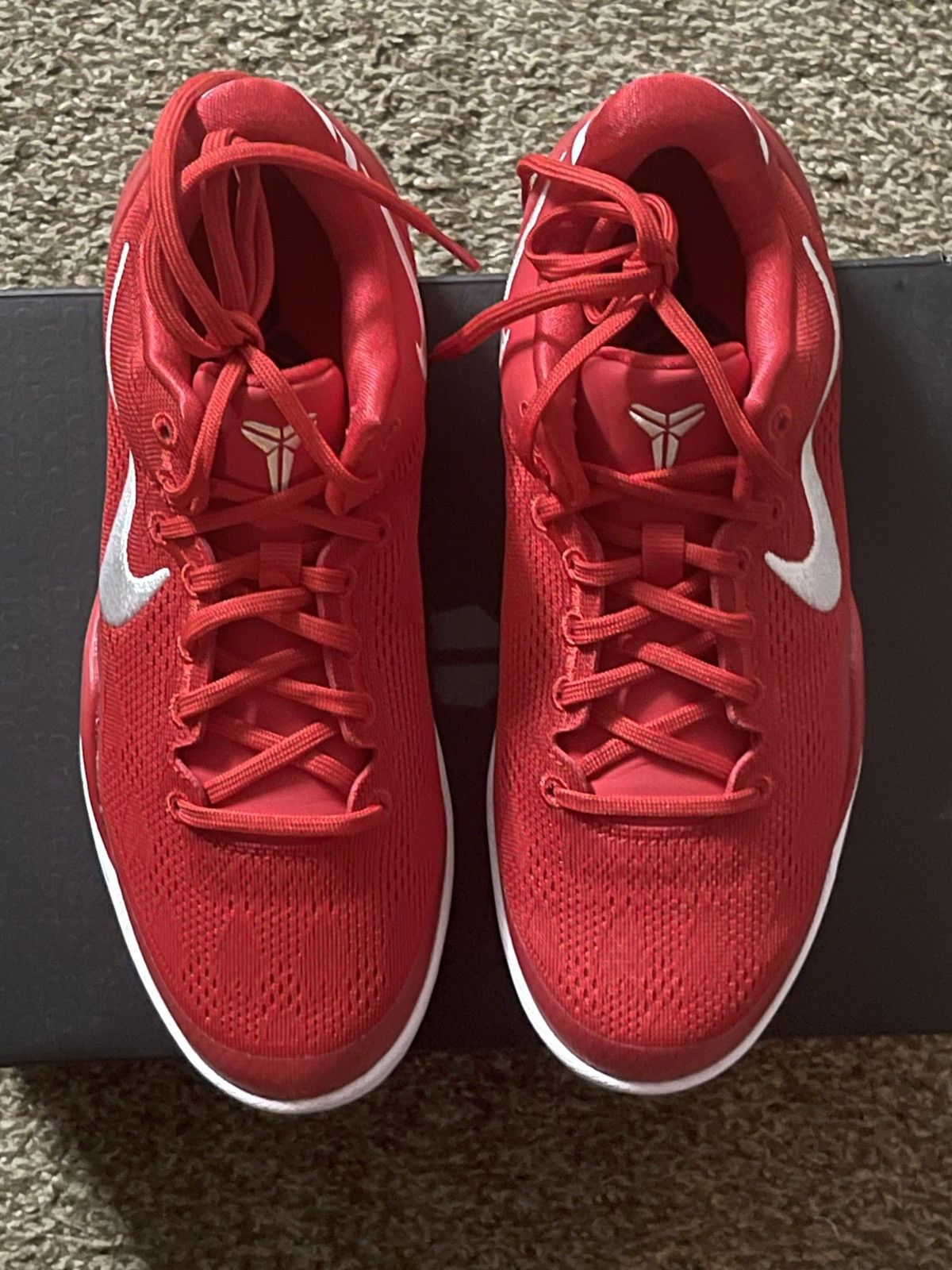 Nike *New* Nike Kobe 8/VIII University Red - Grade School Size US 5 / EU 37 - 2 Thumbnail