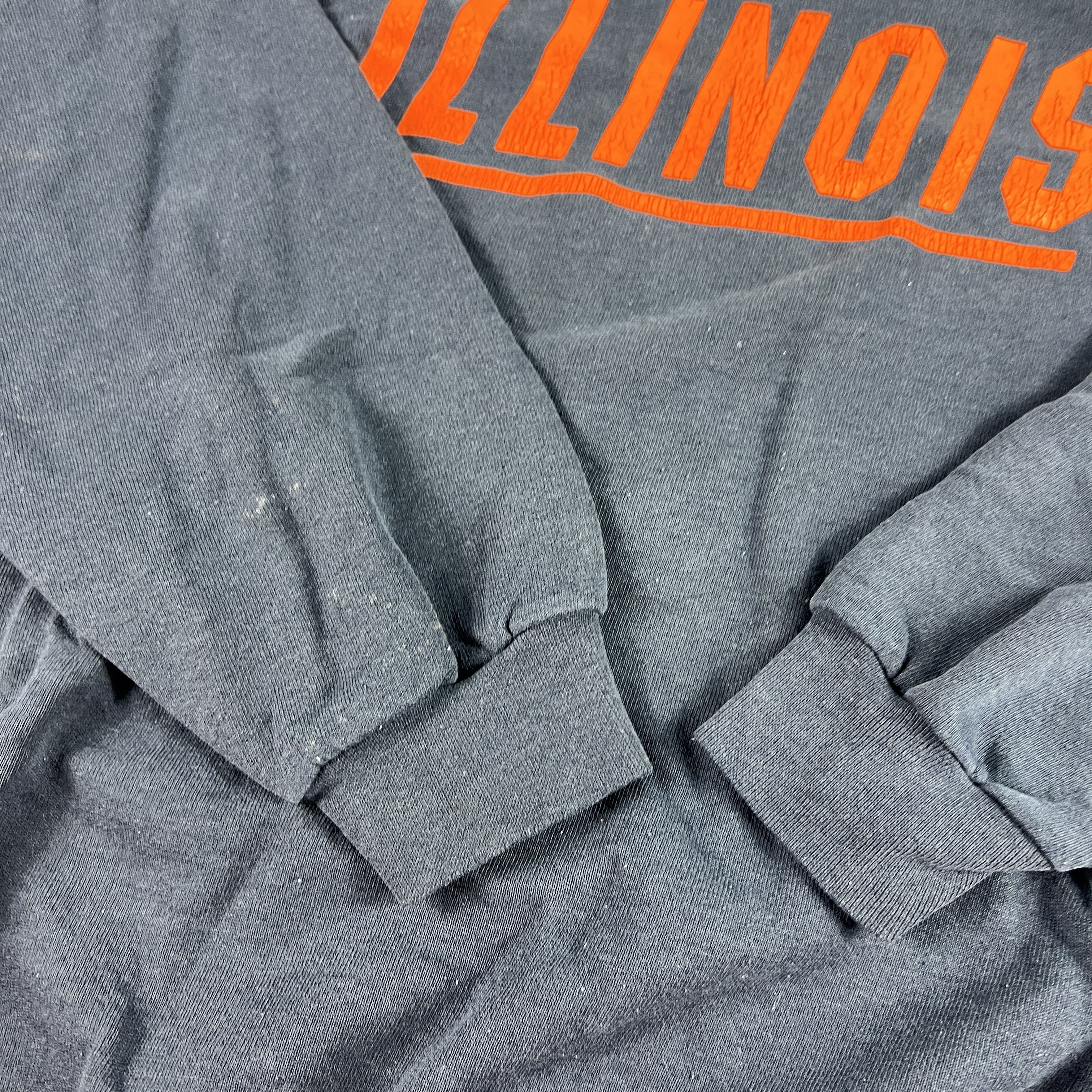 NCAA × Vintage VTG Illinois Fighting Illini Sweatshirt Blue Faded Crewneck Size US XL / EU 56 / 4 - 8 Thumbnail