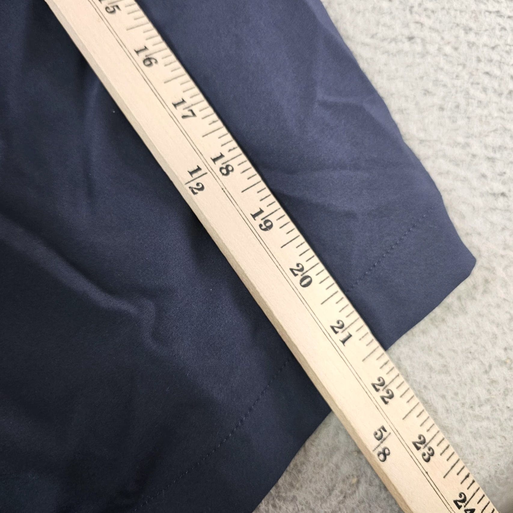 Vintage Greg Norman Ultimate Comfort Shorts Mens 38 Navy Golf Chino Stretch Inseam 10 in Size US 38 / EU 54 - 6 Thumbnail