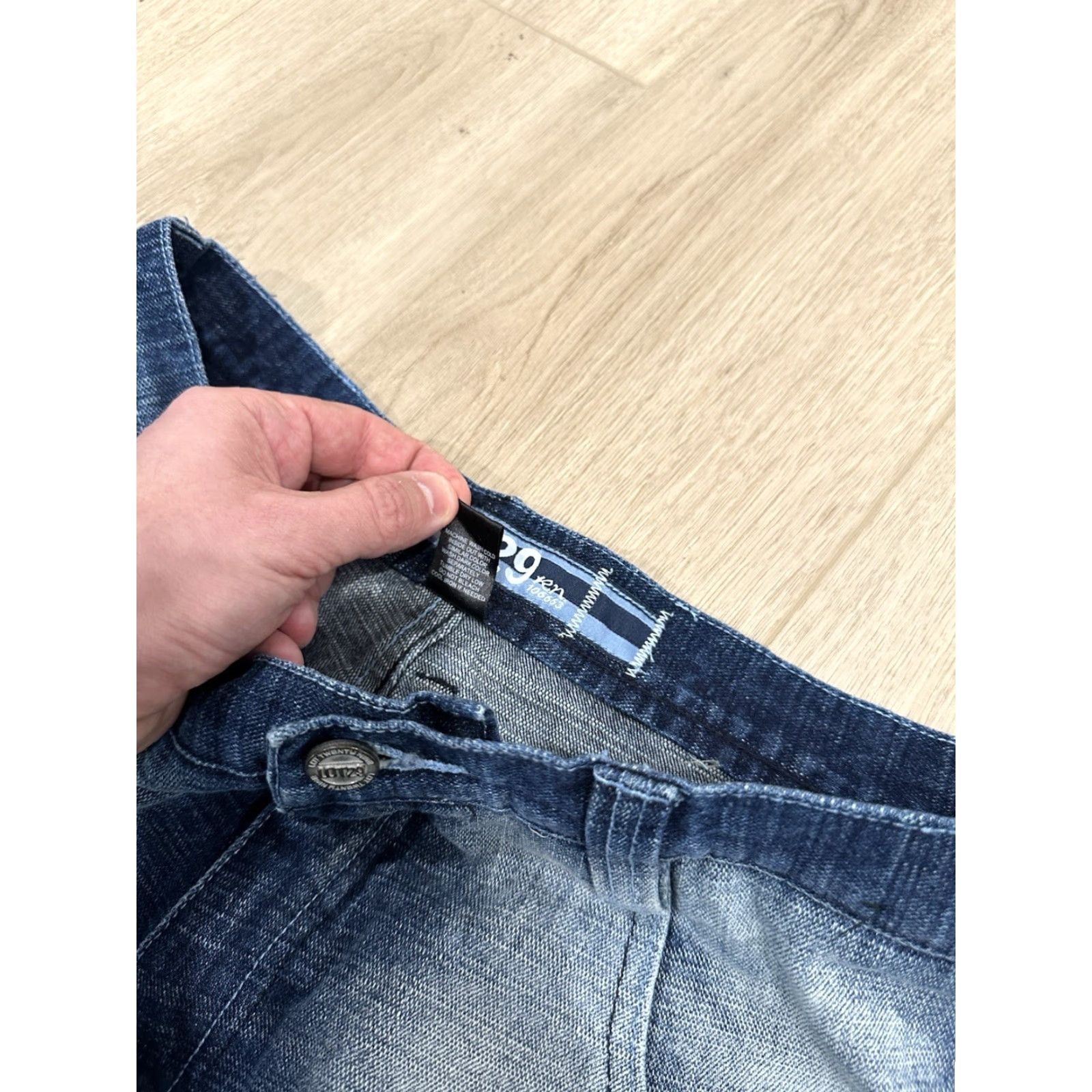 Vintage VTG Lot 29 Men's Jeans Size 34x31 Wide Leg Skater Y2K Denim 5-Pocket Embroidered Blue Cotton Relaxed Regular Jeans Mens Size US 34 / EU 50 - 6 Thumbnail