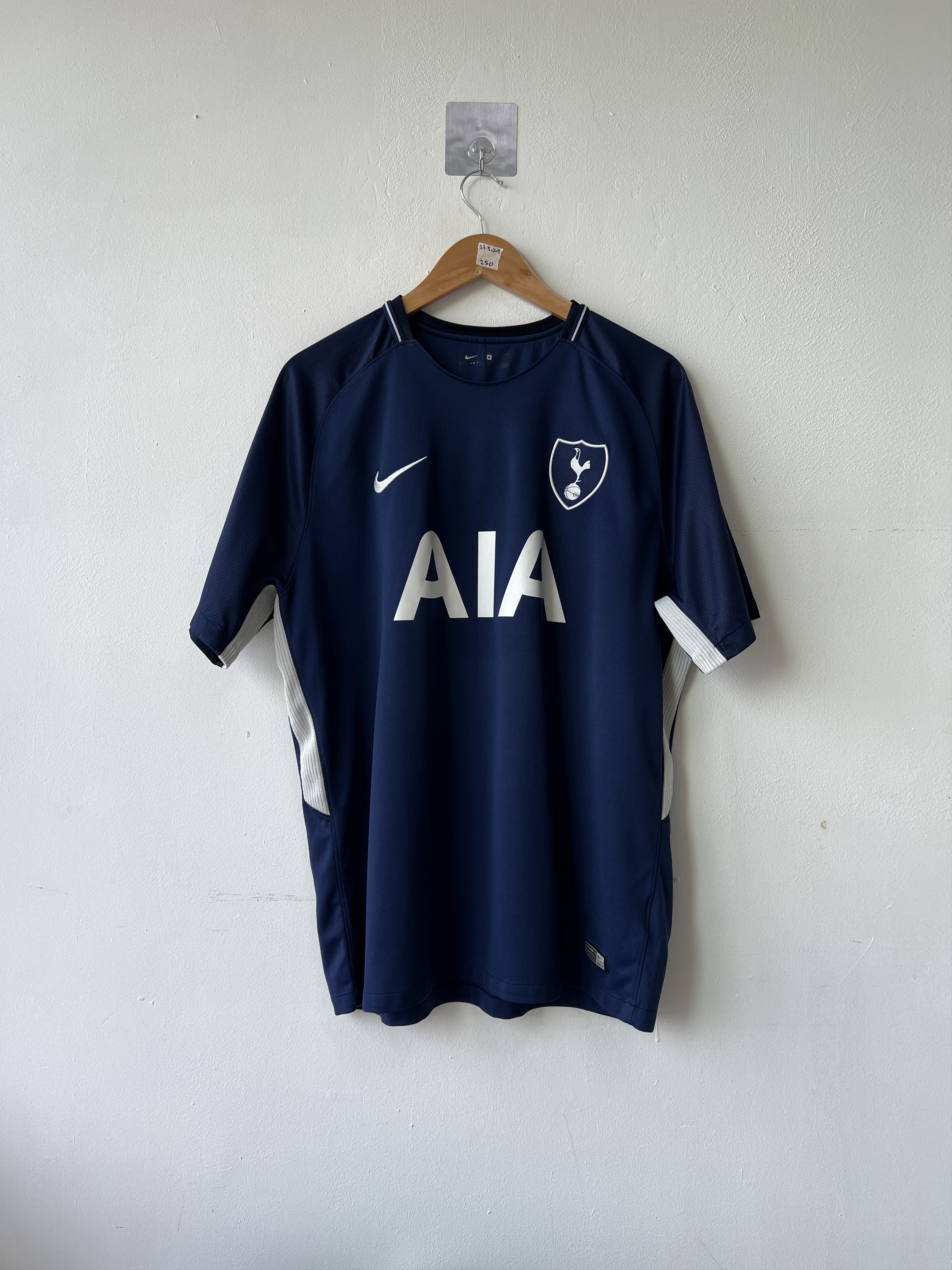 Nike (XL) Tottenham Spurs 2017-18 Away Kit Kane #10 Size US XL / EU 56 / 4 - 2 Thumbnail