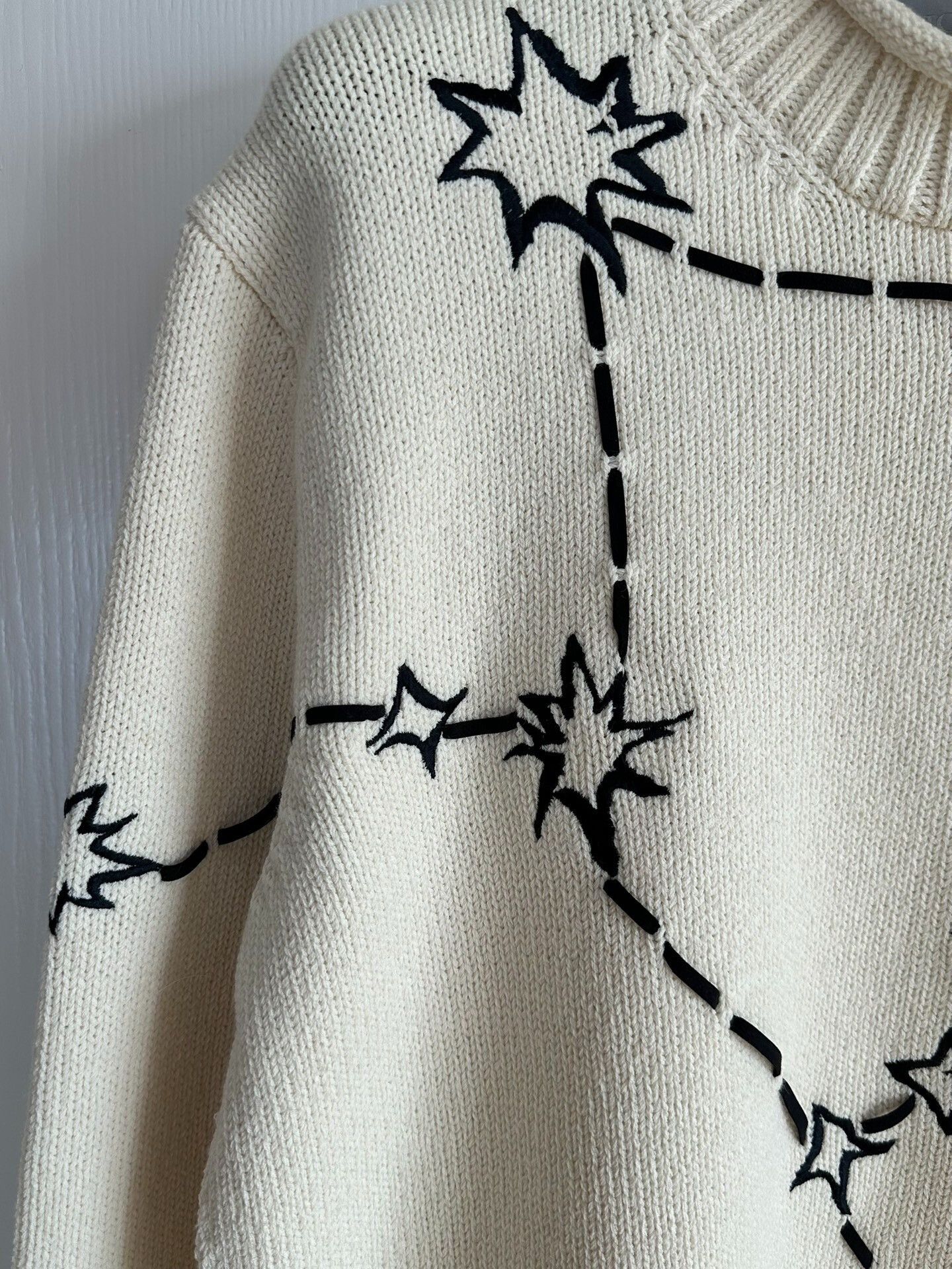 Dior Dior Beige Embroidered Star Sweater Size US M / EU 48-50 / 2 - 3 Thumbnail