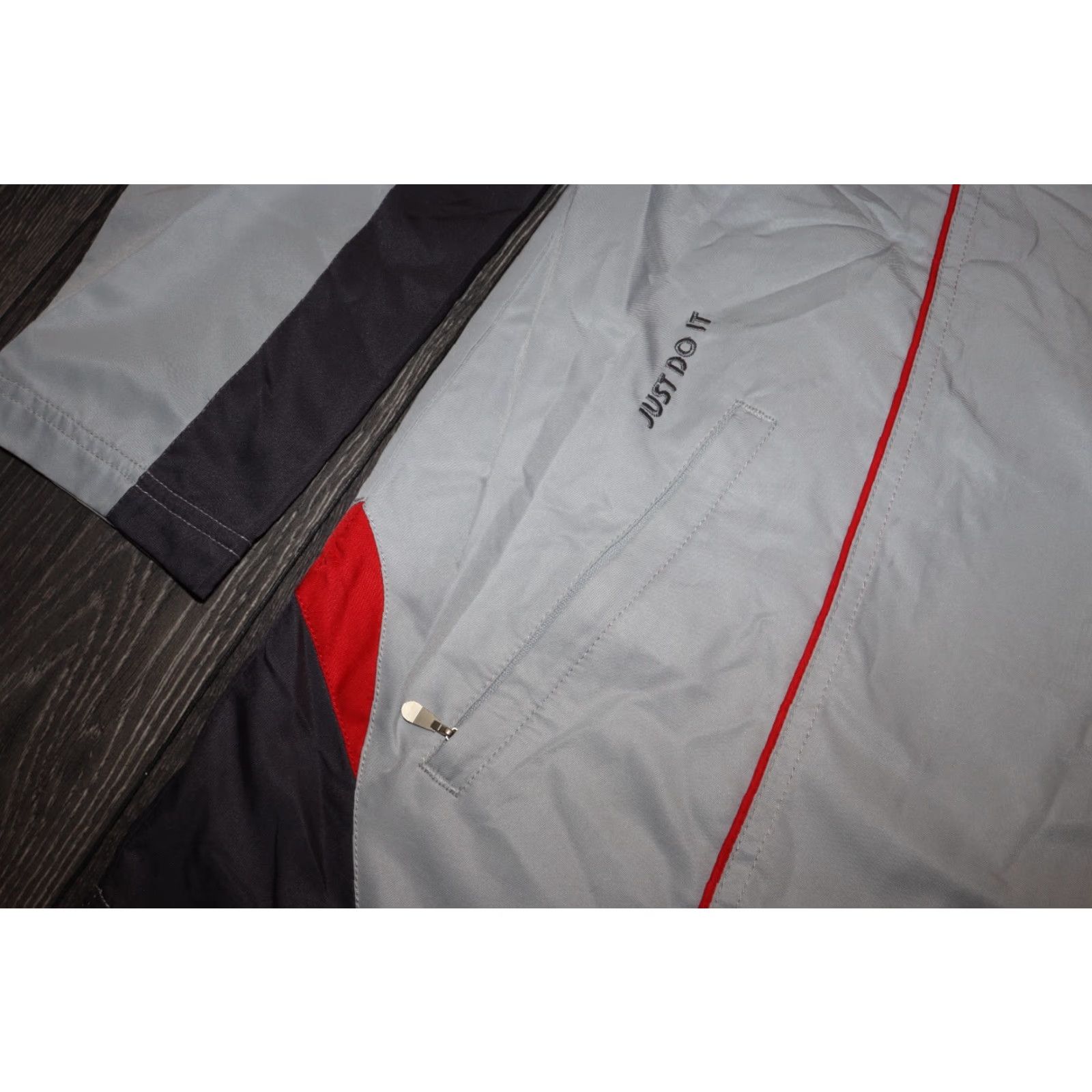 Nike VINTAGE NIKE TRACK JACKET - WINDBREAKER, MEN’S XL, GRAY, FULL ZIP, 90s/2000s, LOGO, JACKET Size US XL / EU 56 / 4 - 6 Thumbnail