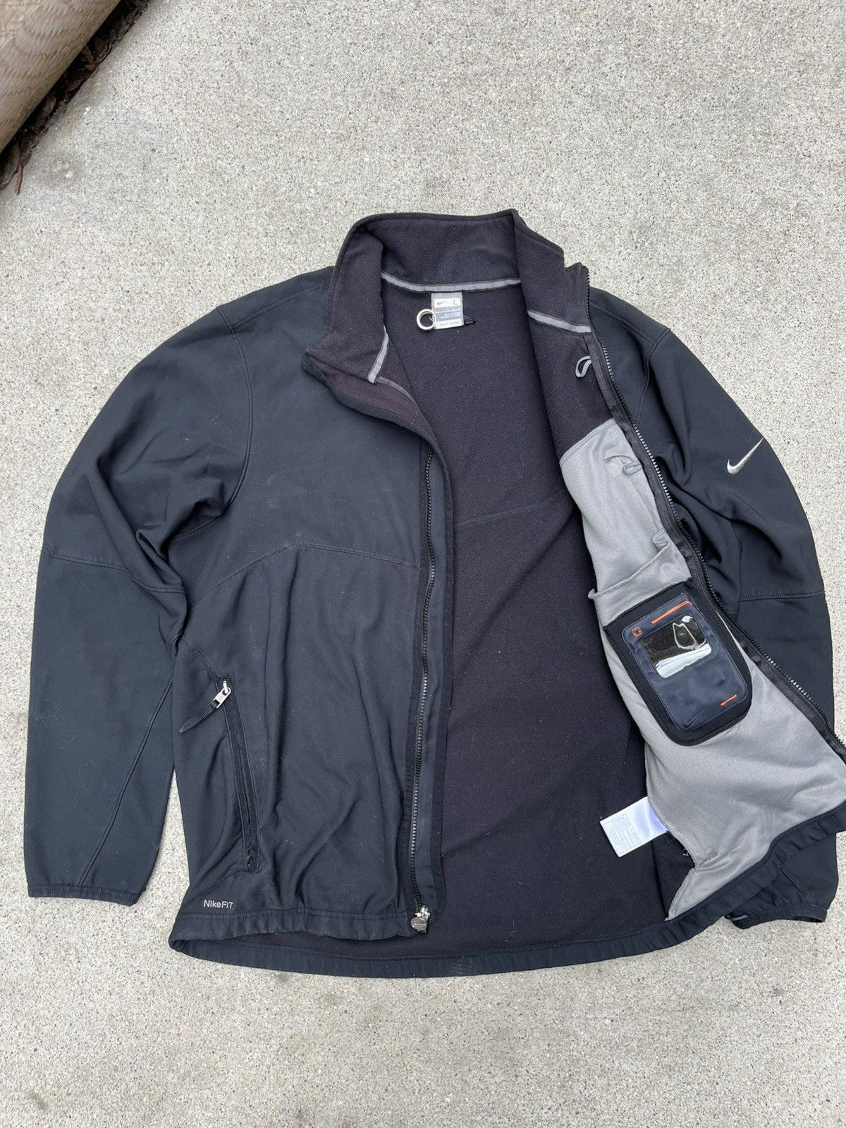 Nike Y2K Silver Tag Nike Fit Therma Embroidered Swoosh Sweatshirt Size US L / EU 52-54 / 3 - 4 Thumbnail