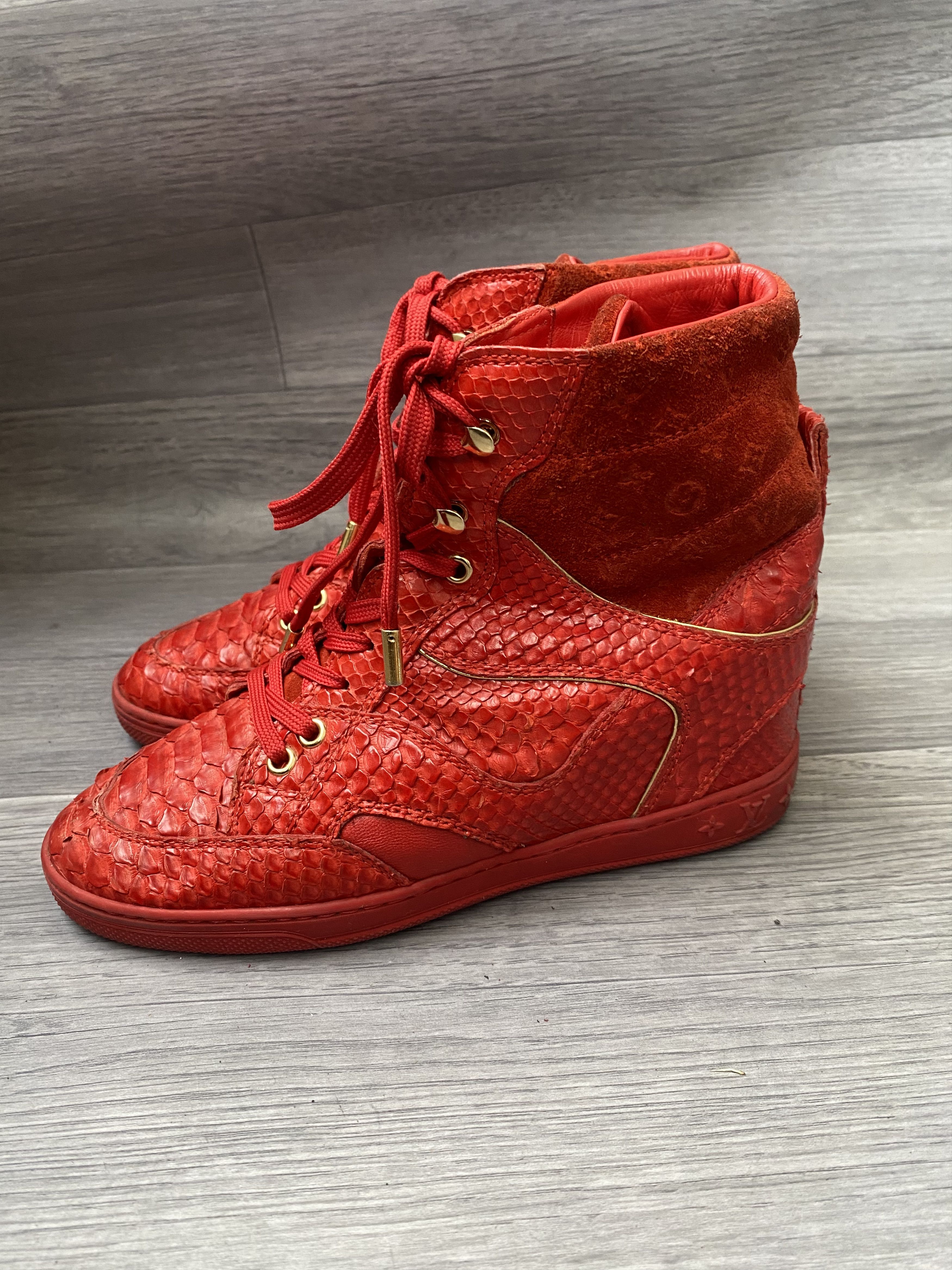 Designer × Louis Vuitton Louis vuitton wedge monogram sneaker boots sz 36 Size US 6 / IT 36 - 8 Thumbnail