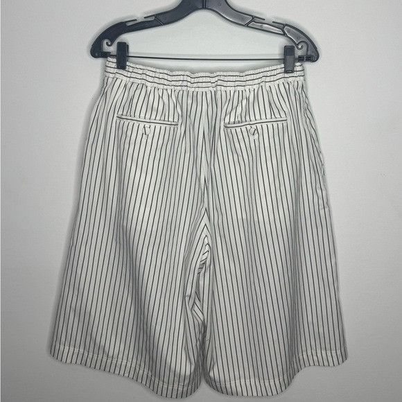 Dolce & Gabbana Dolce & Gabbana Striped Poplin Shorts with Embroidery White Size US 38 / EU 54 - 6 Thumbnail