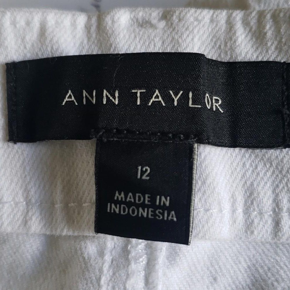 Ann Taylor CT703 Ann Taylor White Fringed Straight Cropped Jean 12 Size 34" / US 12 / IT 48 - 5 Thumbnail