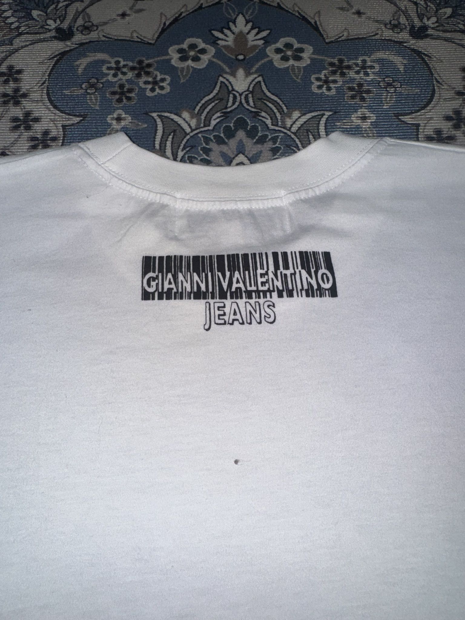 Designer × Valentino Designer Gianni Valentino Spellout Big Screen T shirt Size US M / EU 48-50 / 2 - 6 Thumbnail