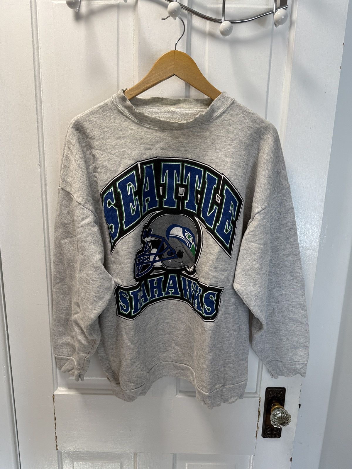 Vintage Vintage Distressed Seattle Seahawks Crewneck Size US M / EU 48-50 / 2 - 1 Thumbnail
