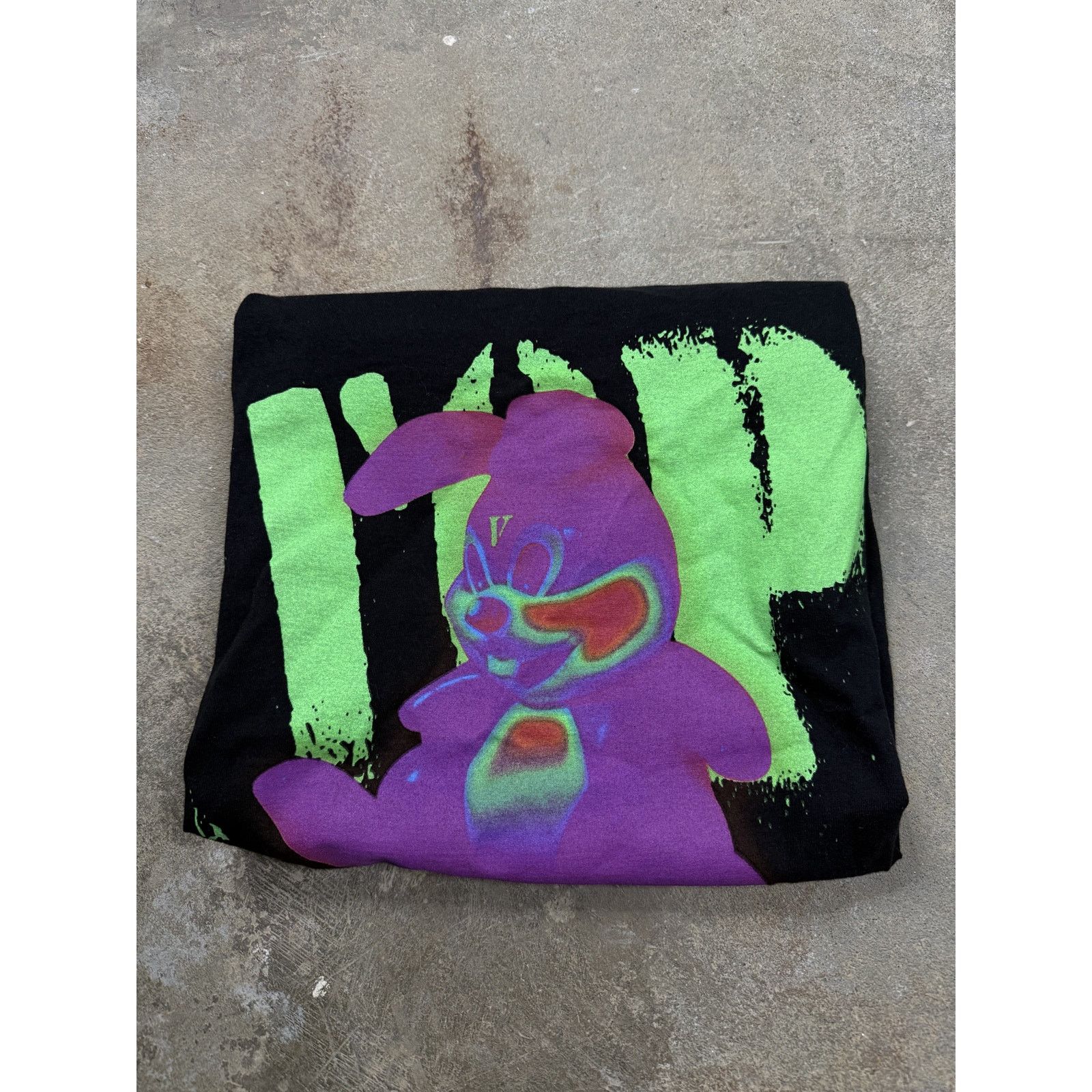 Vlone Vlone Tee green Purple Used Medium Size US M / EU 48-50 / 2 - 4 Thumbnail