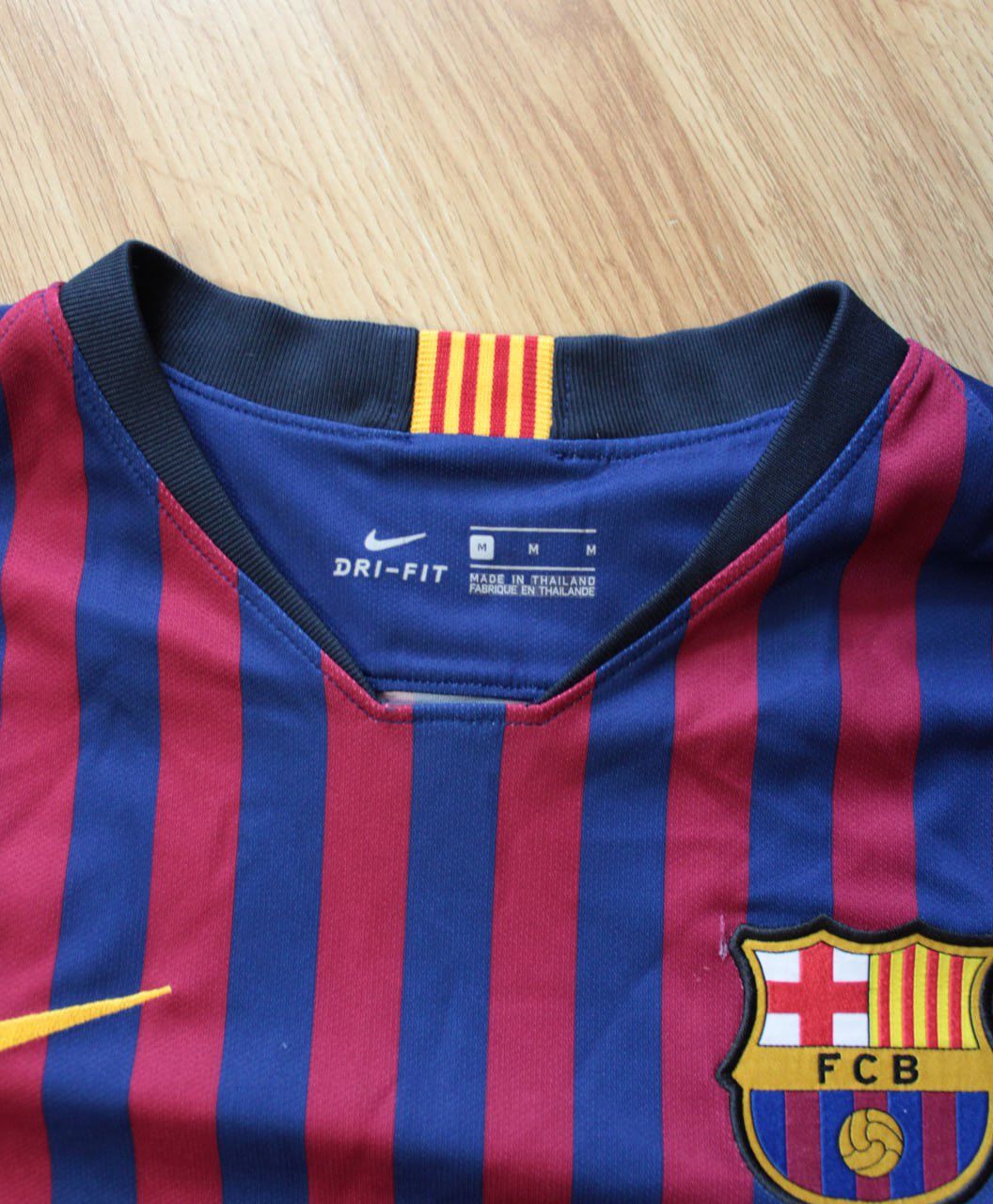 Nike 🔥 2018 2019 Nike FC Barcelona Dri Fit Jersey T Shirt Size M Size US M / EU 48-50 / 2 - 3 Thumbnail
