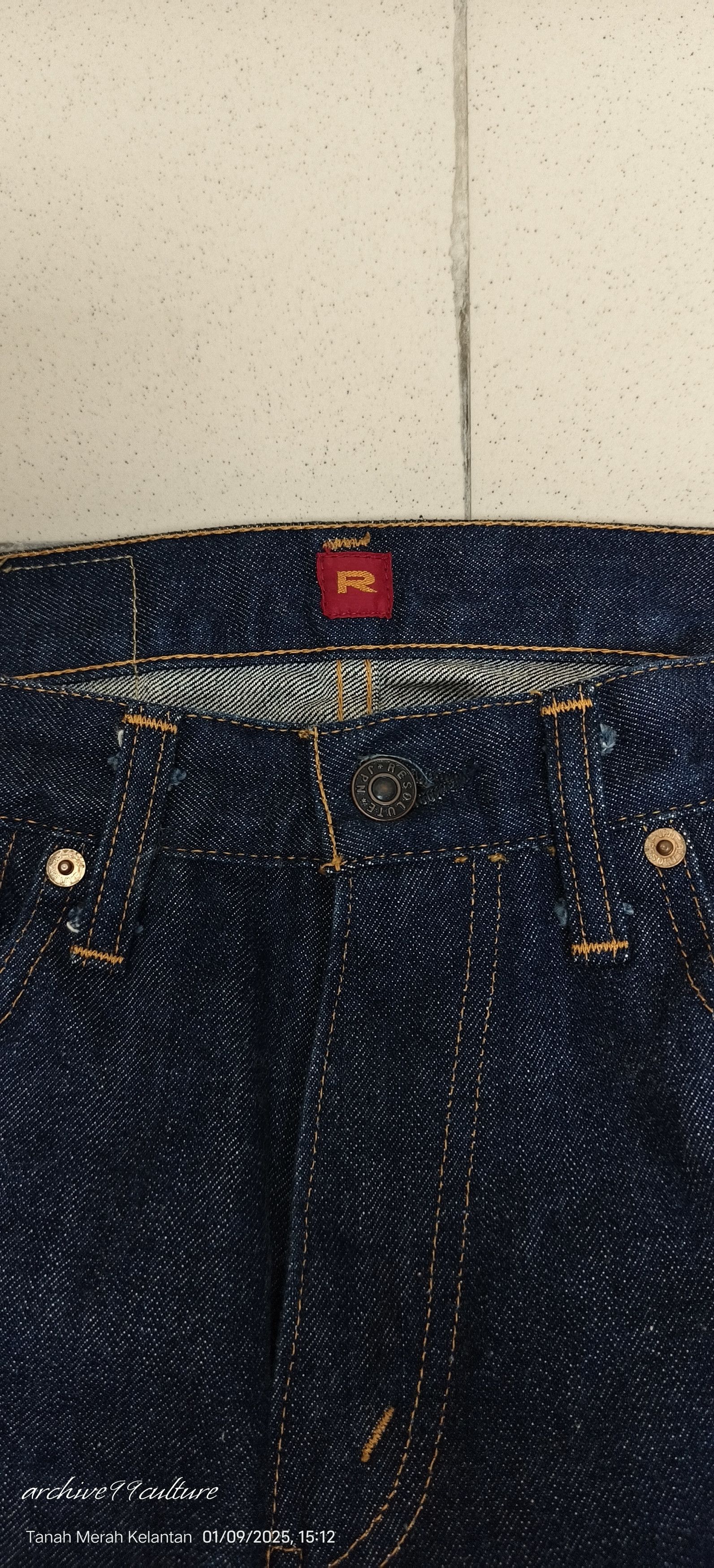 RESOLUTE RESOLUTE JAPAN JEANS SEVEDGE button No 10 Size US 30 / EU 46 - 10 Thumbnail