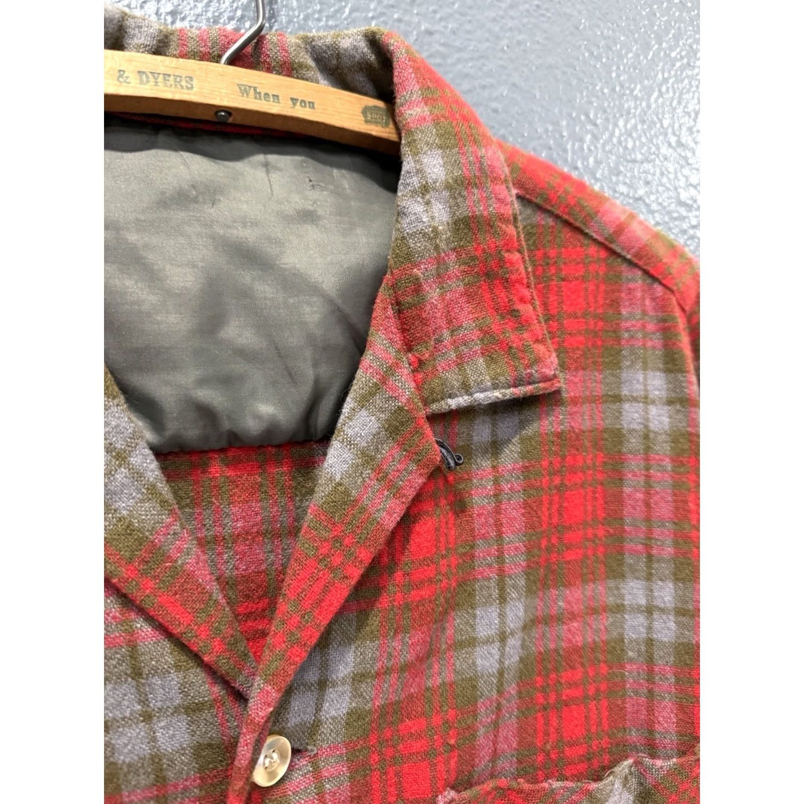 Vintage VINTAGE 60s Wool Shirt Button Up Loop Collar Flannel Large Red Mens Size US L / EU 52-54 / 3 - 3 Thumbnail