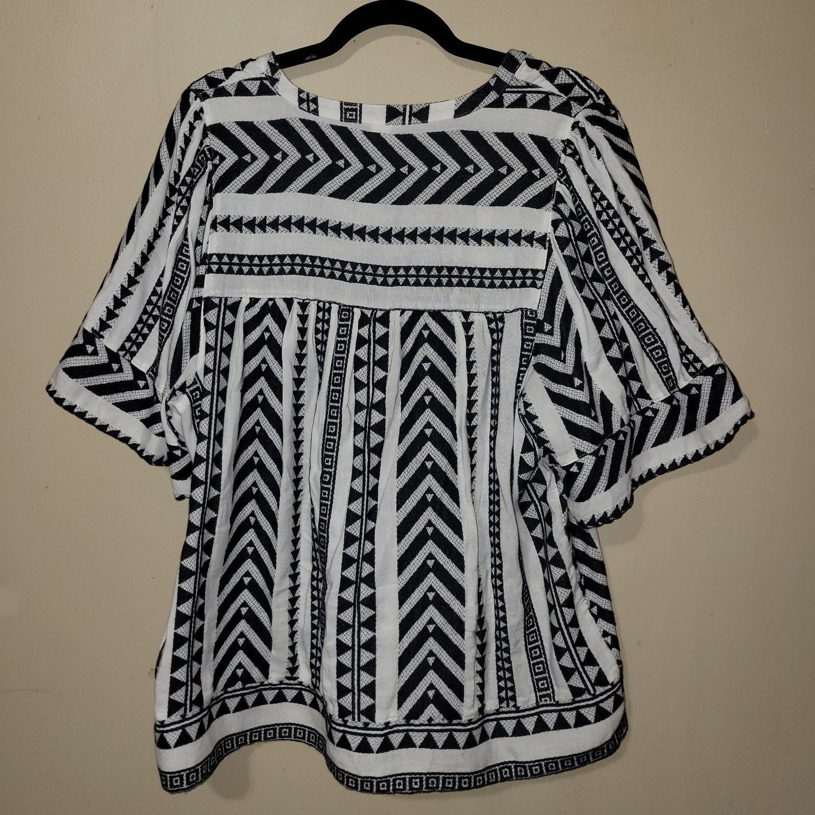 Old Navy Old Navy Top Plus XL Black White Embroidered Boho Coastal Size XL / US 12-14 / IT 48-50 - 5 Thumbnail