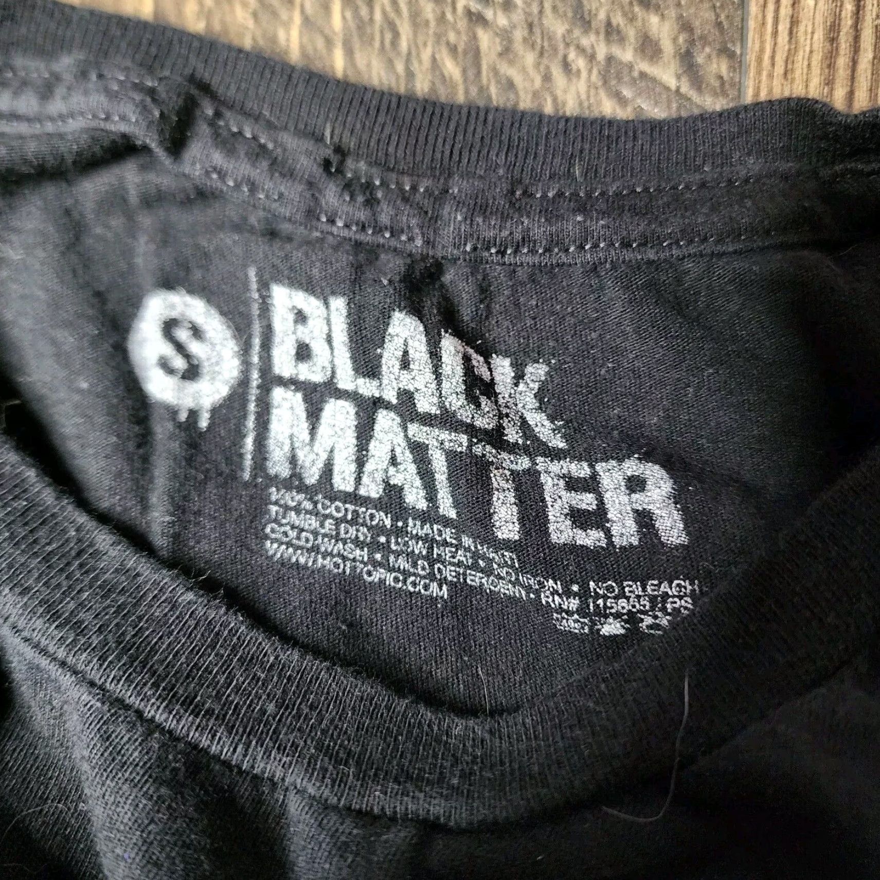 Hot Topic VINTAGE Black Matter Unisex T-Shirt Size S Black Dog Galaxy Space Funny Crew Neck Cotton Size US S / EU 44-46 / 1 - 4 Thumbnail