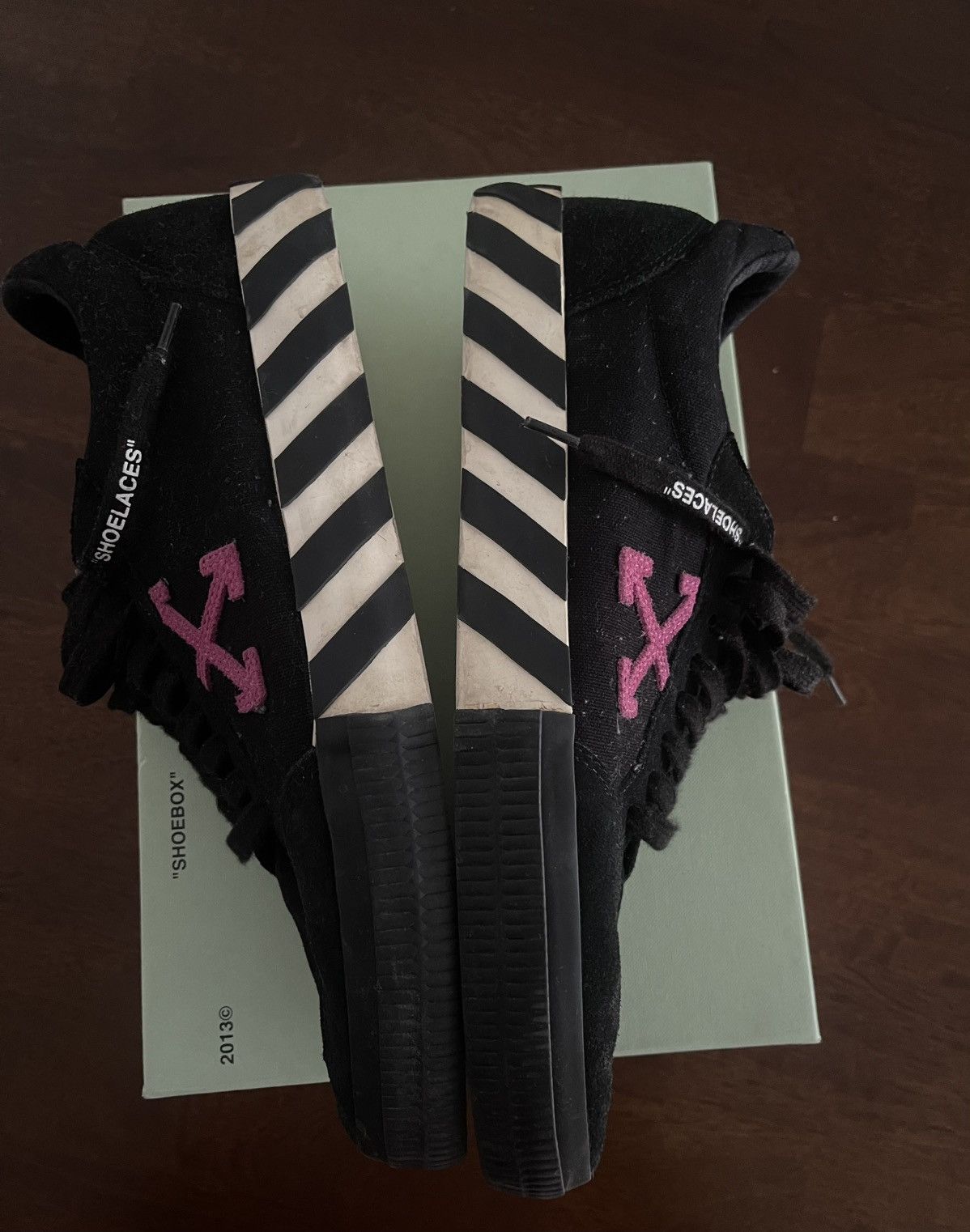 Off-White Off-white Low vulc black fushia 2019 Size US 12 / EU 45 - 4 Thumbnail
