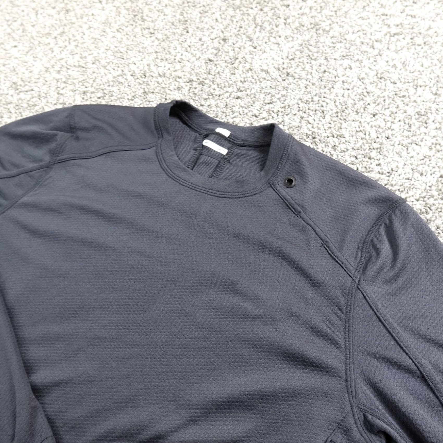 Lululemon Lululemon Shirt Mens M Gray Long Sleeve Running Gym Training Yoga Moisture Wicking Athletic Crew Neck Size US M / EU 48-50 / 2 - 2 Thumbnail