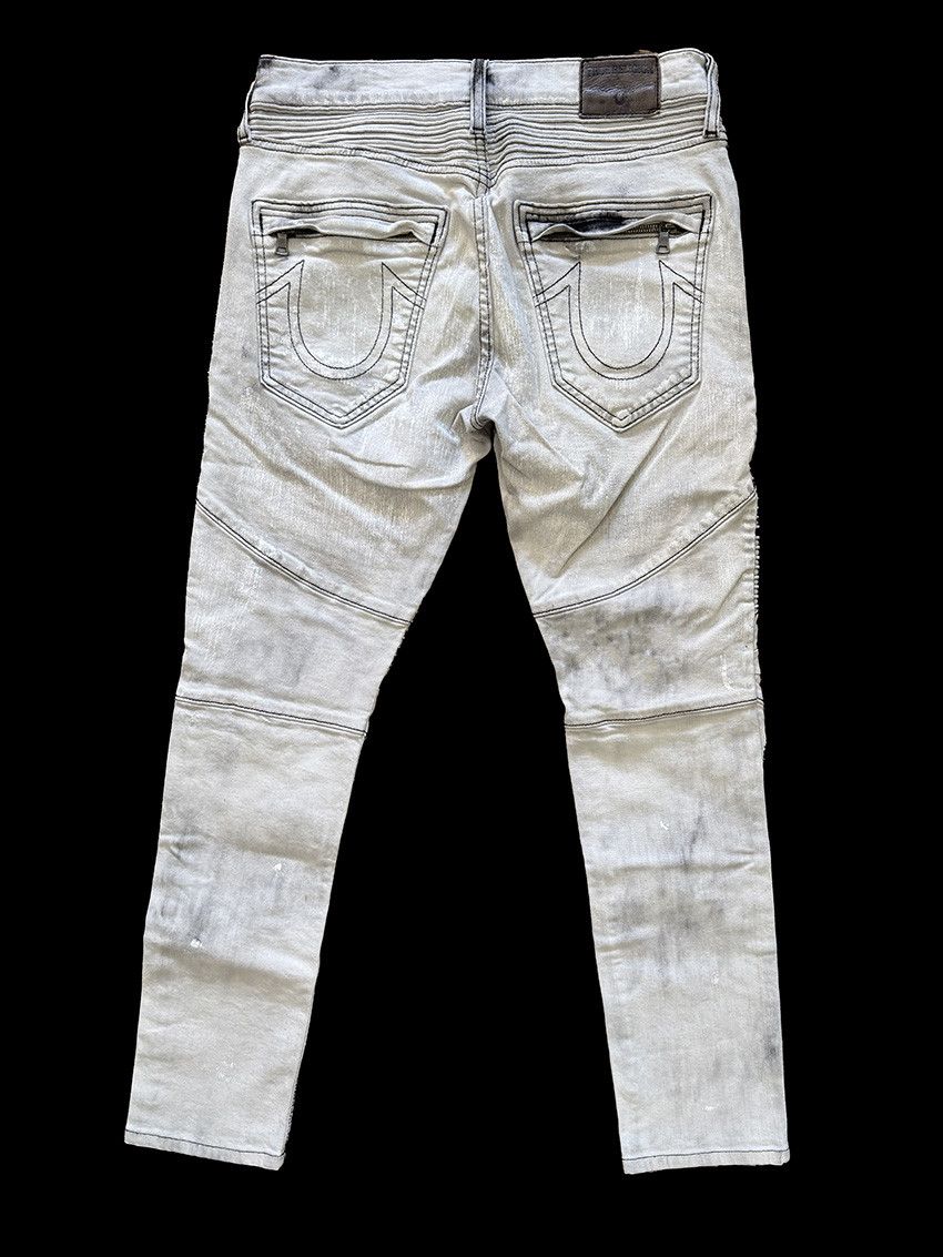 True Religion TRUE RELIGION ROCO MOTO BLEACH DISTRESSED Size US 29 - 2 Thumbnail