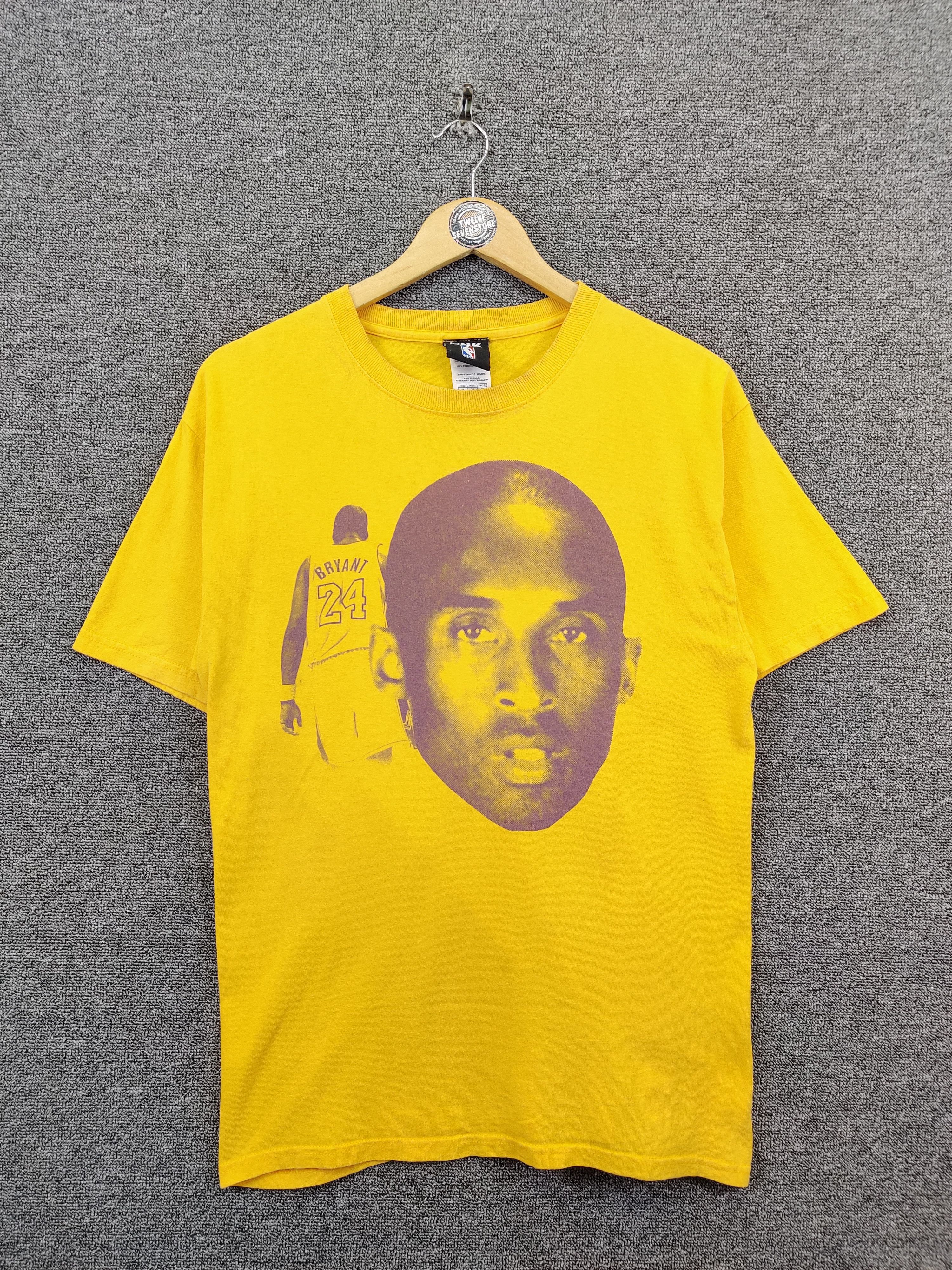 NBA Vintage Kobe Bryant NBA L.A. Lakers Overprint Tee T Shirt Size US M / EU 48-50 / 2 - 1 Thumbnail