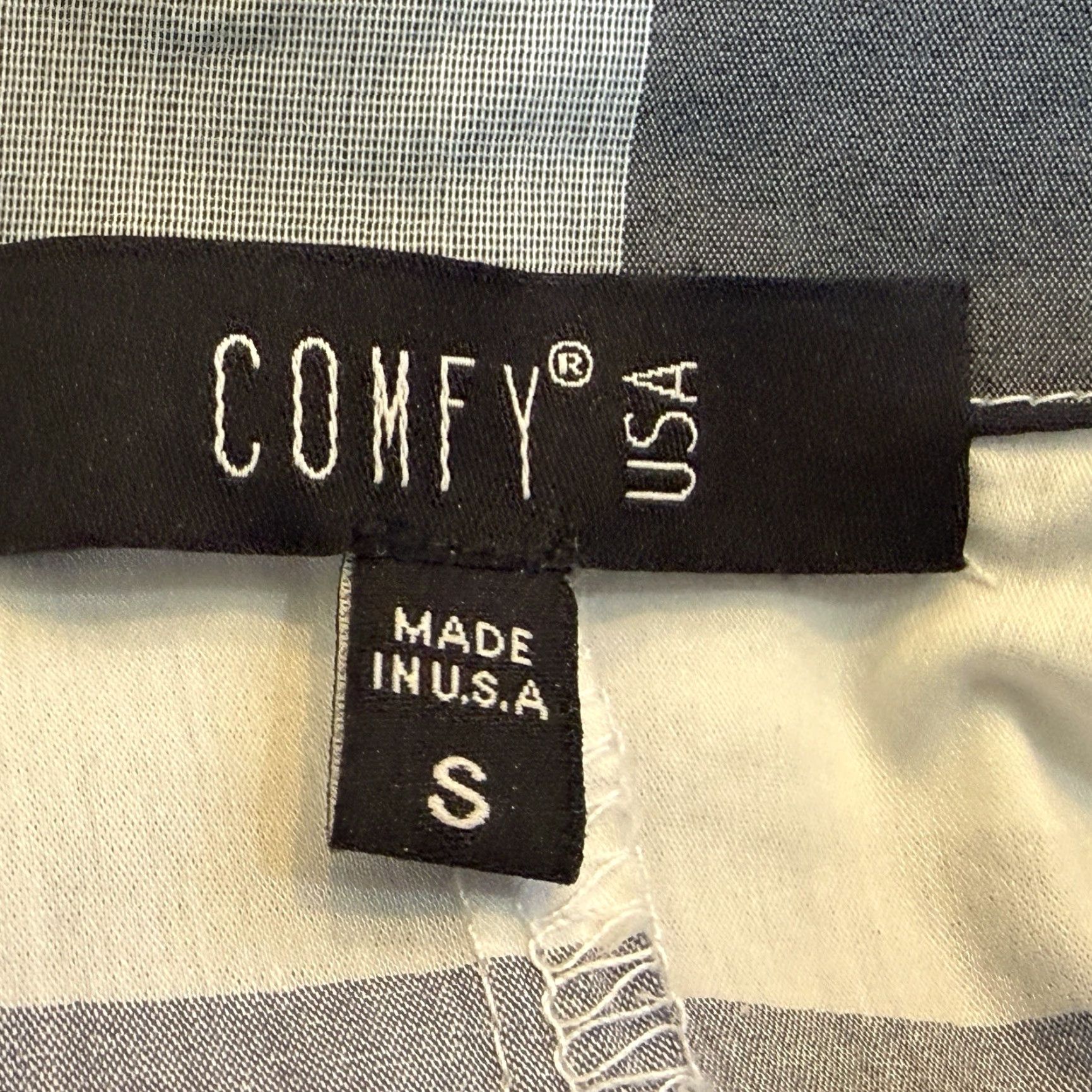 Vintage VINTAGE Comfy USA Button Front Top Womens Sz Small Black Buffalo Plaid Shark Bite Hem Shirt/Top (Buttons) Size S / US 4 / IT 40 - 6 Thumbnail