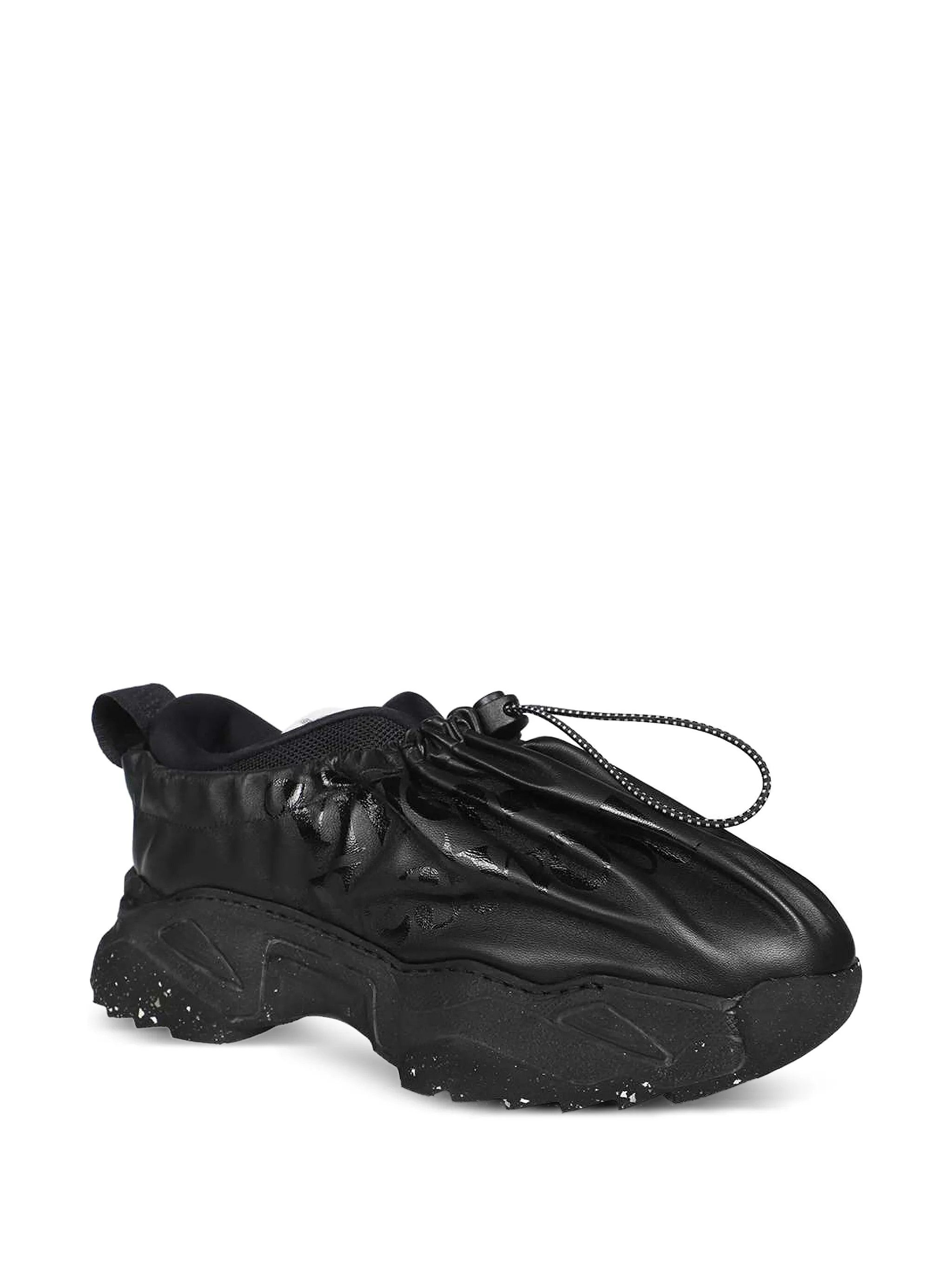 Vivienne Westwood o1f1d3z0426 Romper Bag Low-Top Sneakers in Black Size US 10 / EU 43 - 2 Thumbnail