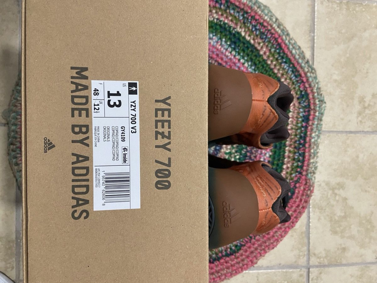 Adidas × Yeezy Yeezy 700 Copper Fade Size US 13 / EU 46 - 4 Thumbnail
