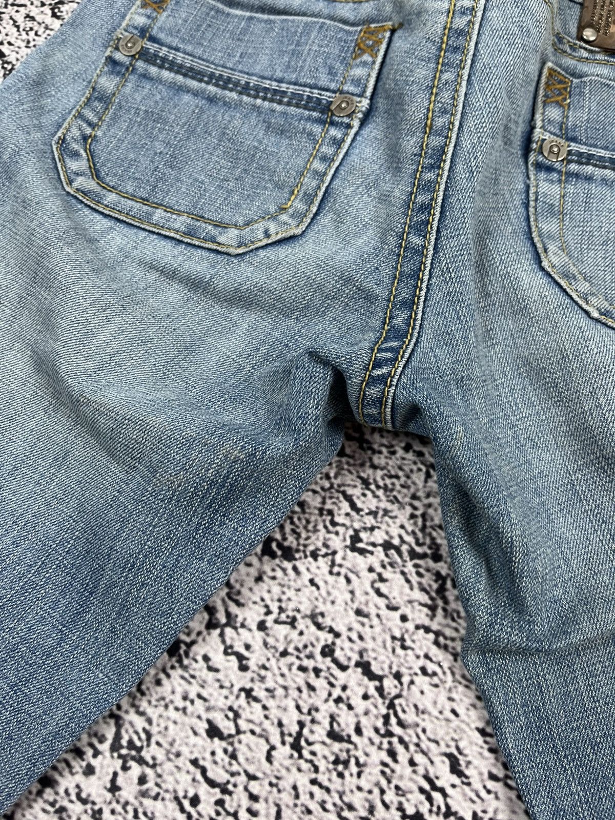 Dolce & Gabbana Vintage Dolce Gabbana Denim Breeches 3/4 Shorts Logo Size 27" / US 4 / IT 40 - 14 Thumbnail