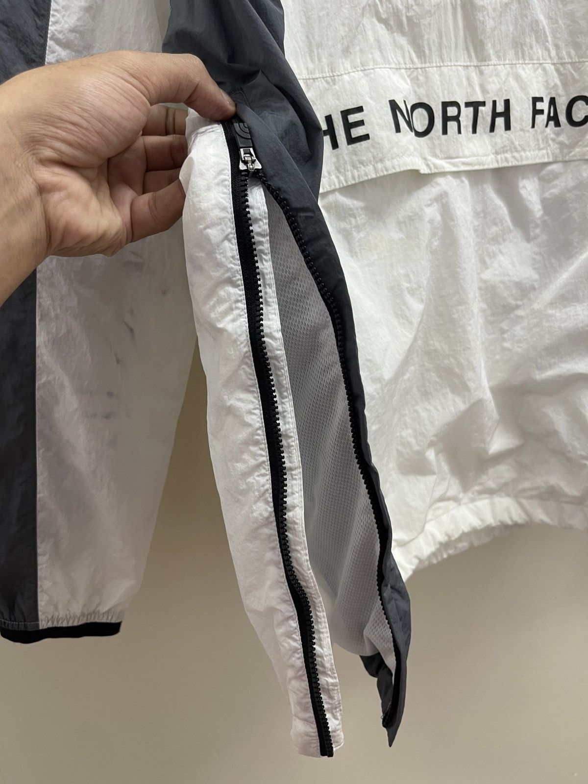 The North Face The North Face Spellout Anorak Jacket Size US M / EU 48-50 / 2 - 12 Thumbnail