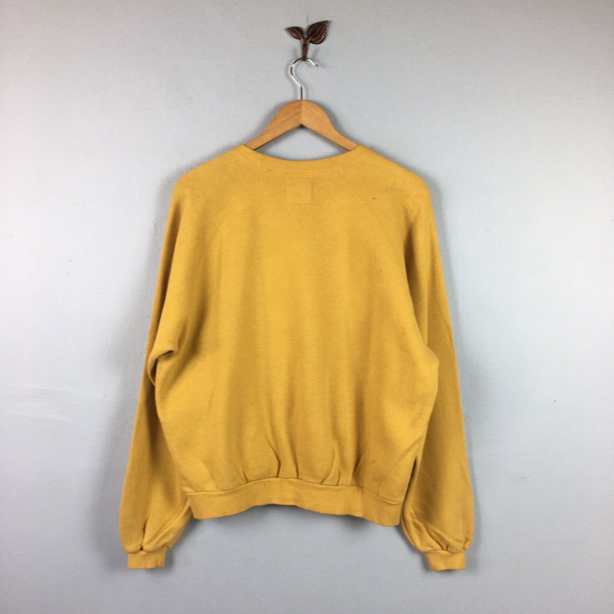 Victorinox Vintage Victorinox Mustard Crewneck Size US L / EU 52-54 / 3 - 6 Thumbnail