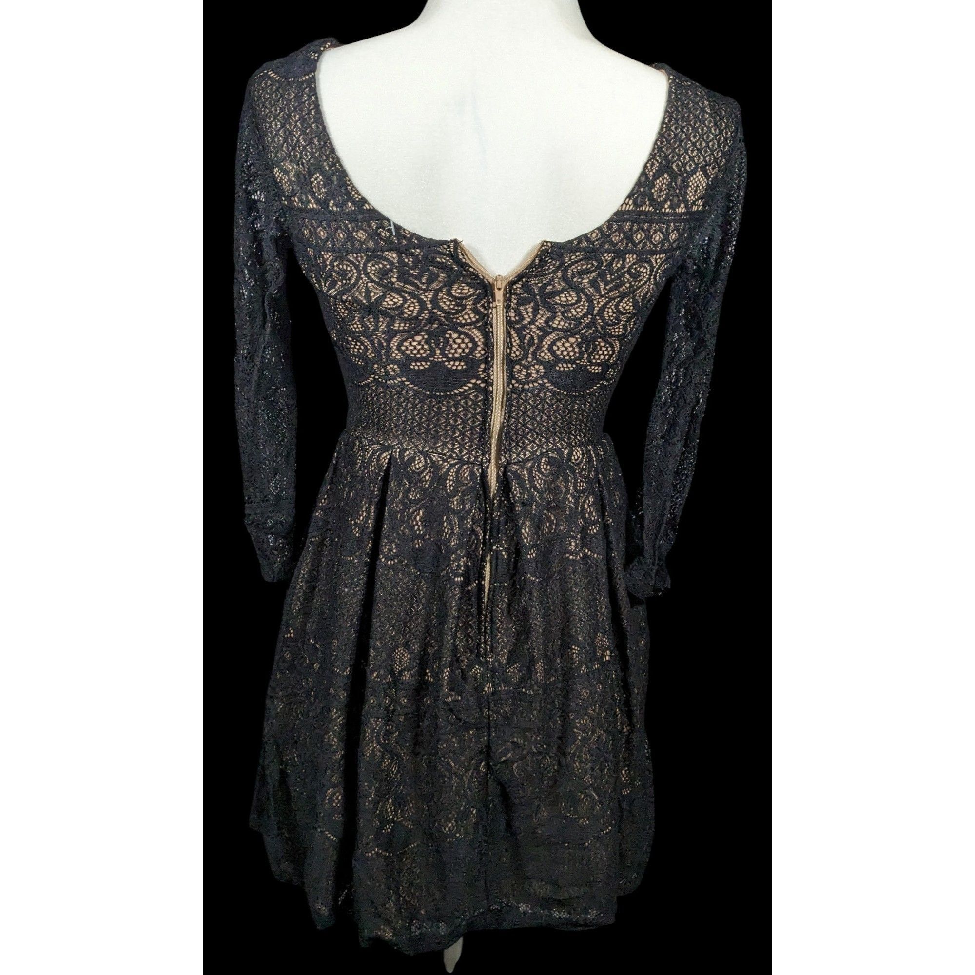 Other B Darlin Gothic Cream With Black Lace Overlay Knee Length Dr Size S / US 4 / IT 40 - 2 Thumbnail