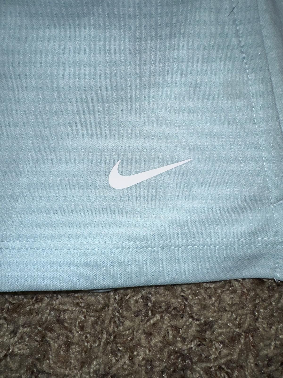 Nike Nike Women's Textured Dri-Fit Light Blue Short Sleeve Golf Polo Sample Size S / US 4 / IT 40 - 7 Thumbnail