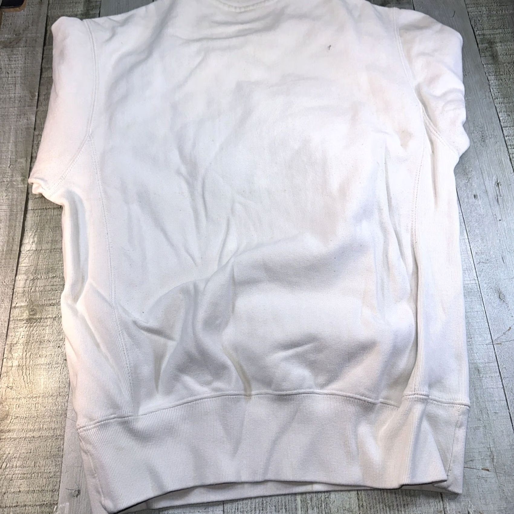 Champion VINTAGE Men’s Champion Crewneck White Size M Reverse Weave Minor Stains Shirt Mens Size US M / EU 48-50 / 2 - 7 Thumbnail